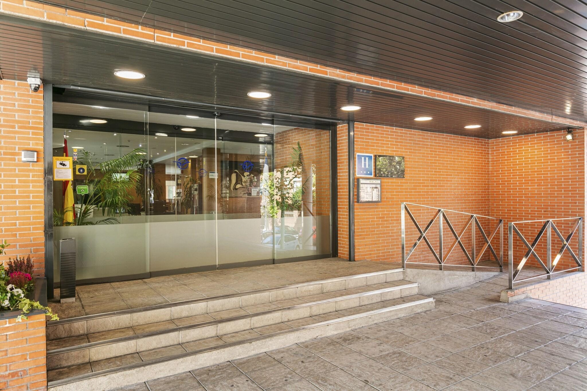Foto de Globales de los Reyes Hotel