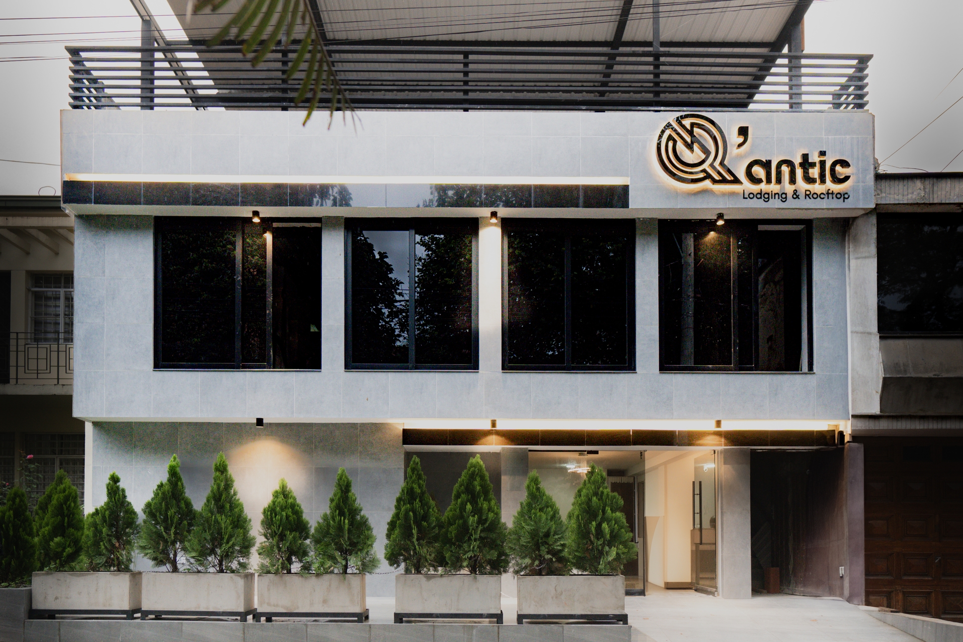 Q'antic Lodging & Rooftop