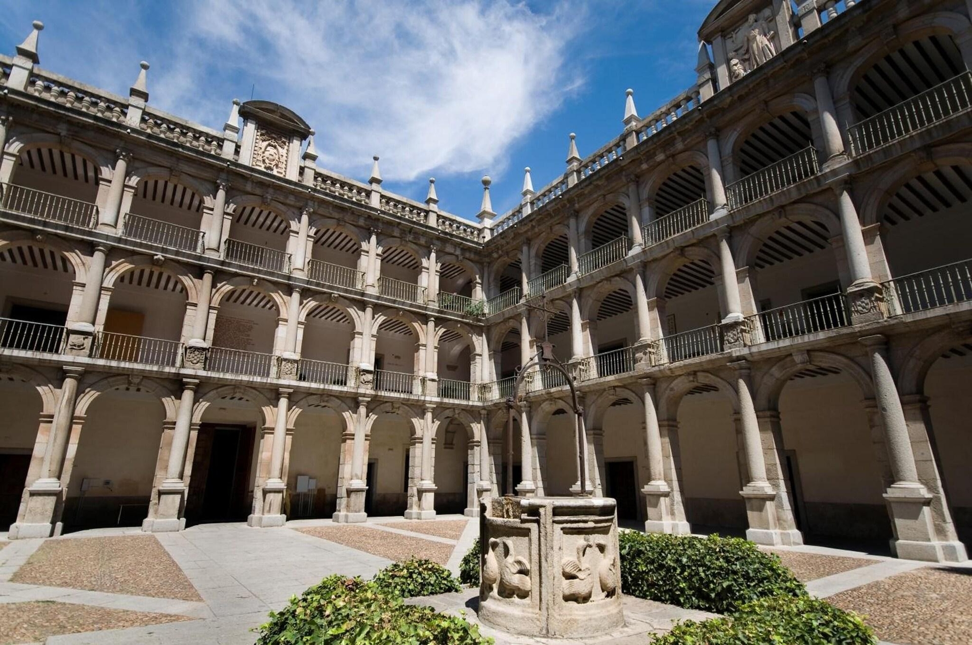 Foto de Hostal Miguel De Cervantes