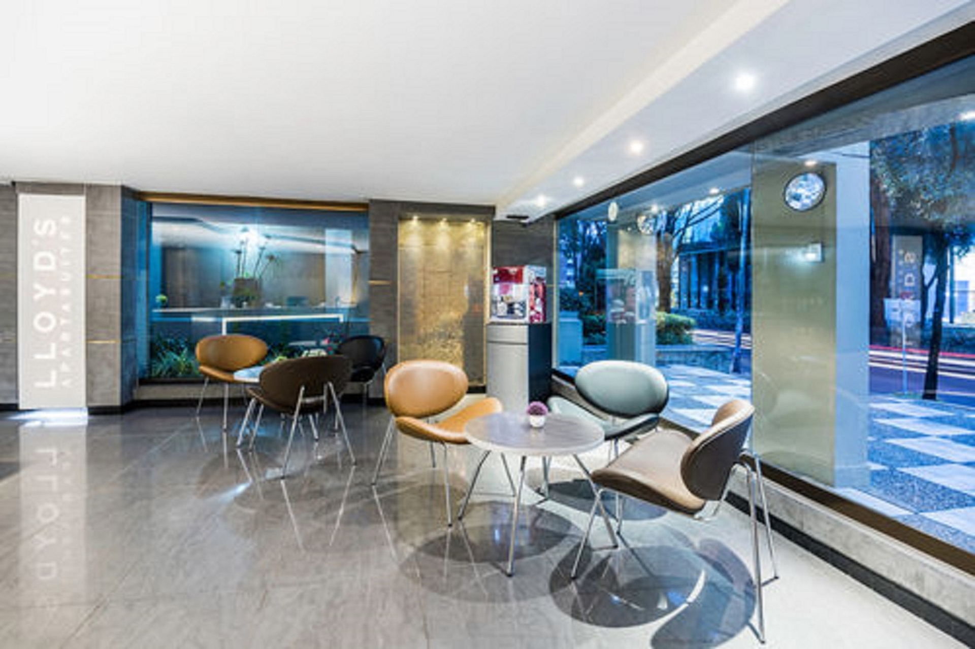 Foto de Lloyds Apartsuites Parque 93