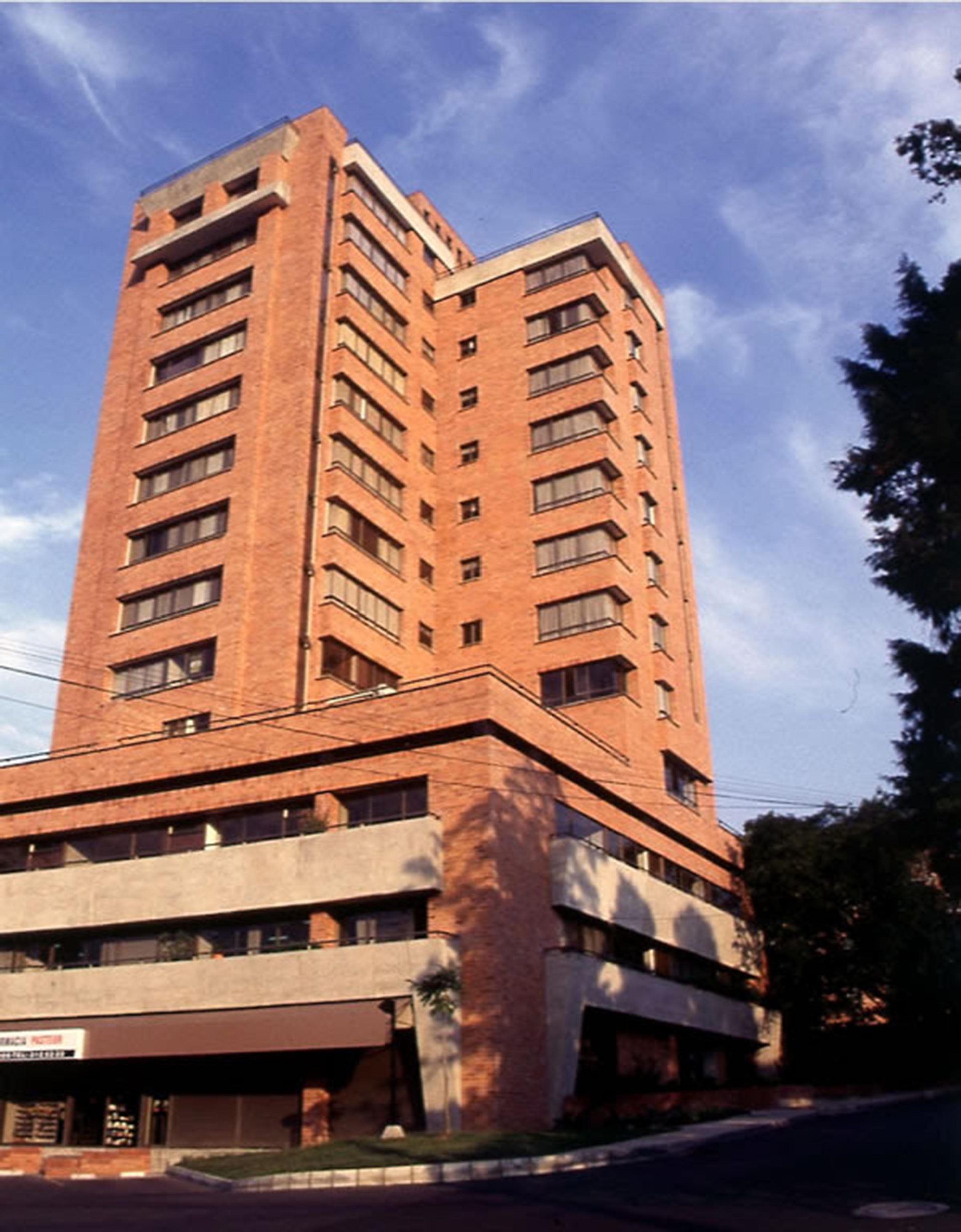 Alcazar de Oviedo Aparta Hotel