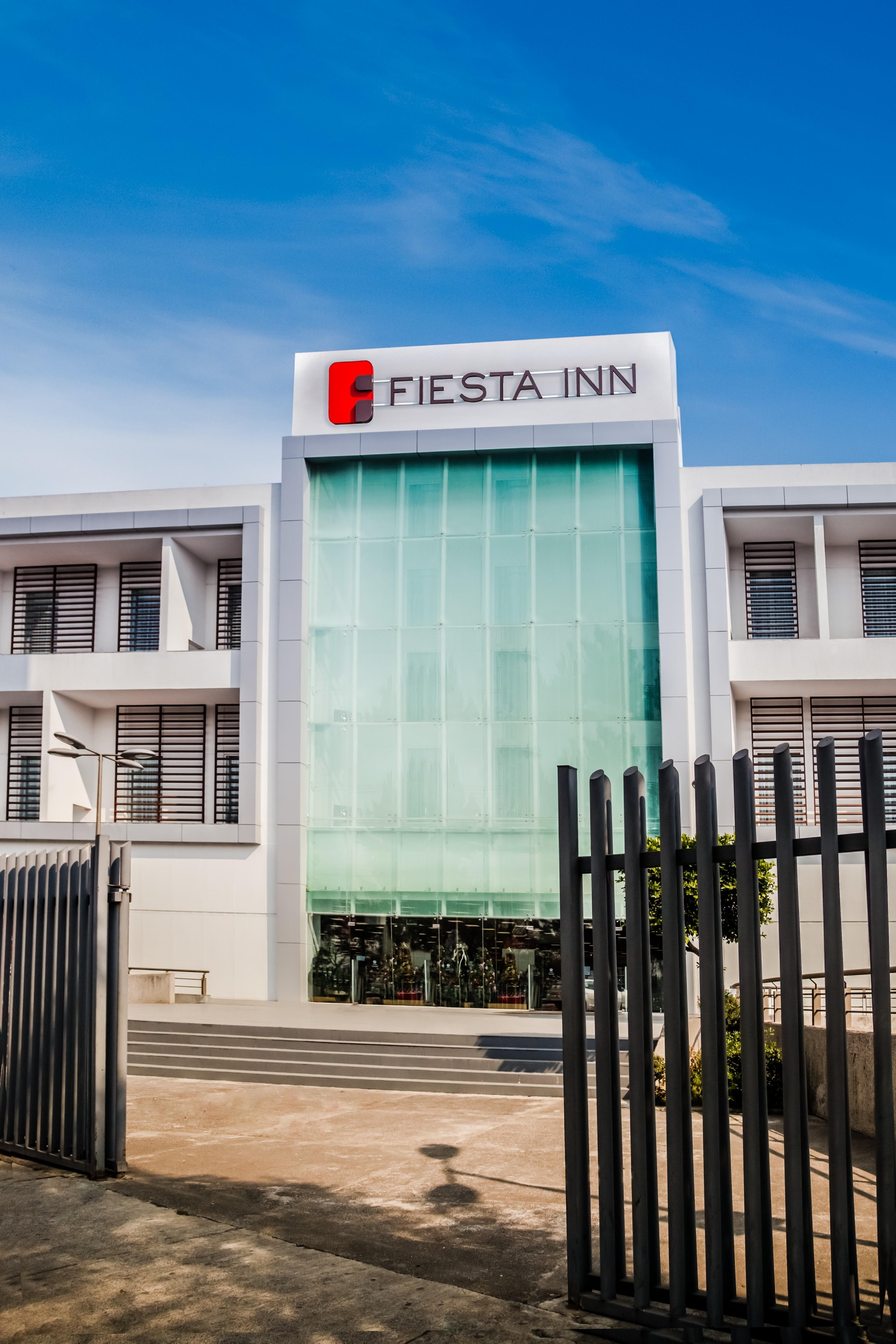 Fiesta Inn Plaza Central Aeropuerto