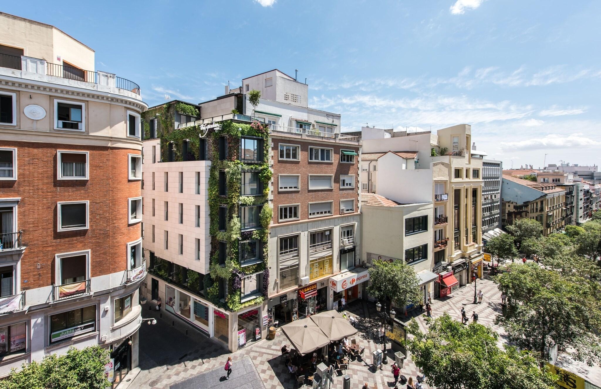Foto de The Garden Suites