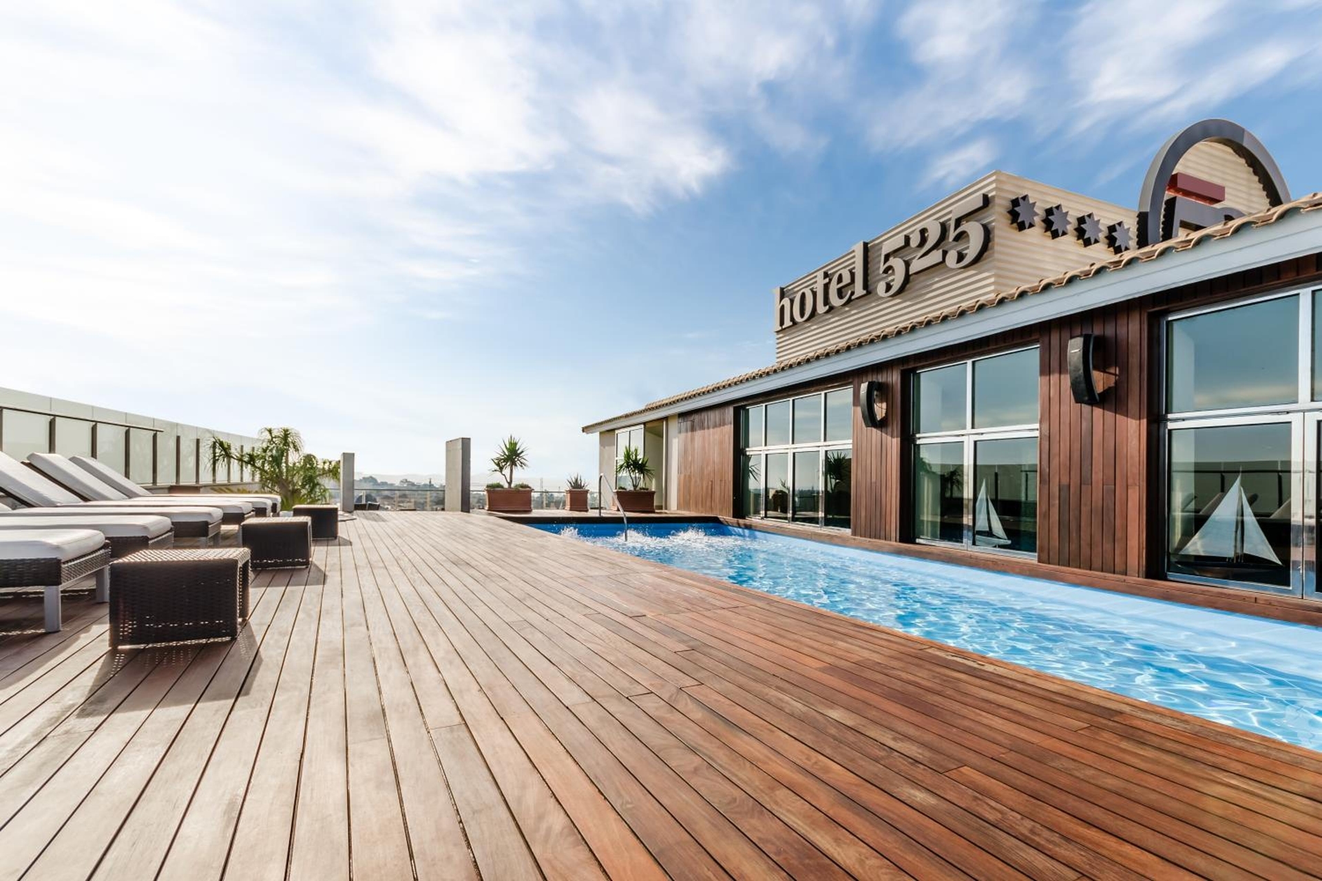 Hotel 525, Los Alcázares