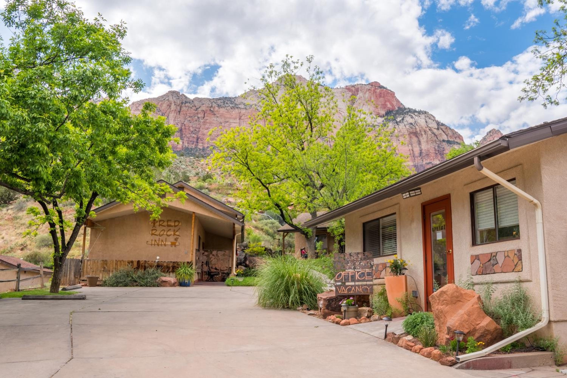 Red Rock Inn Cottages, Springdale