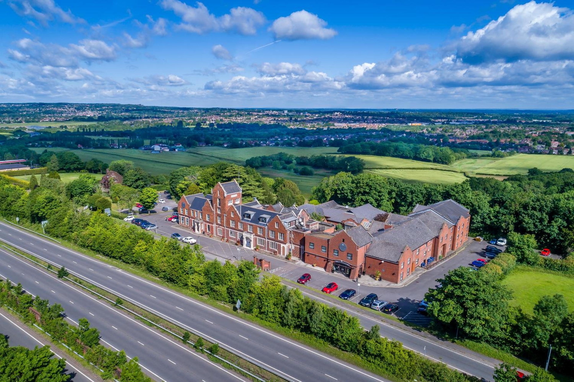 Hogs Back Hotel & Spa Nr Farnham, Farnham