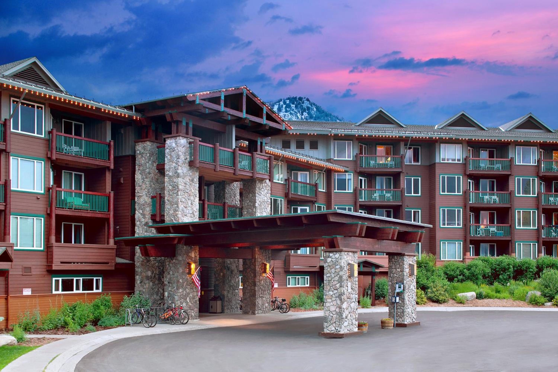 Juniper Springs Resort, Mammoth Lakes