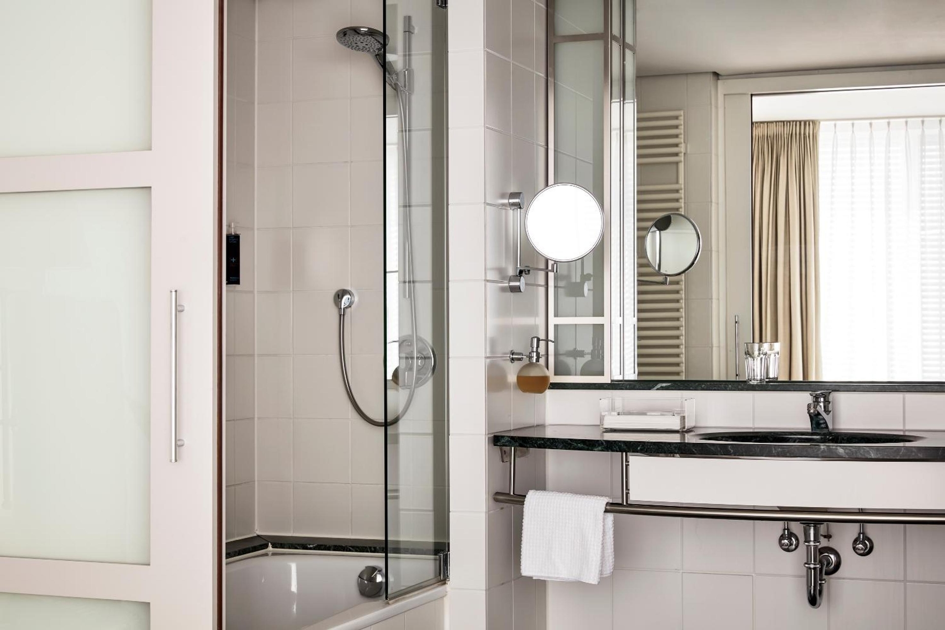 Foto de The Mandala Berlin, a Member of Design Hotels