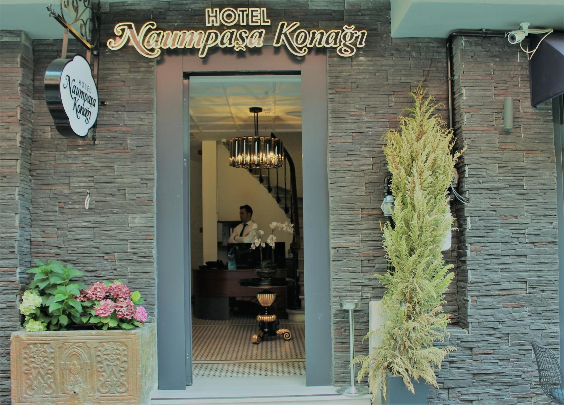 Hotel Naumpasa Konagi