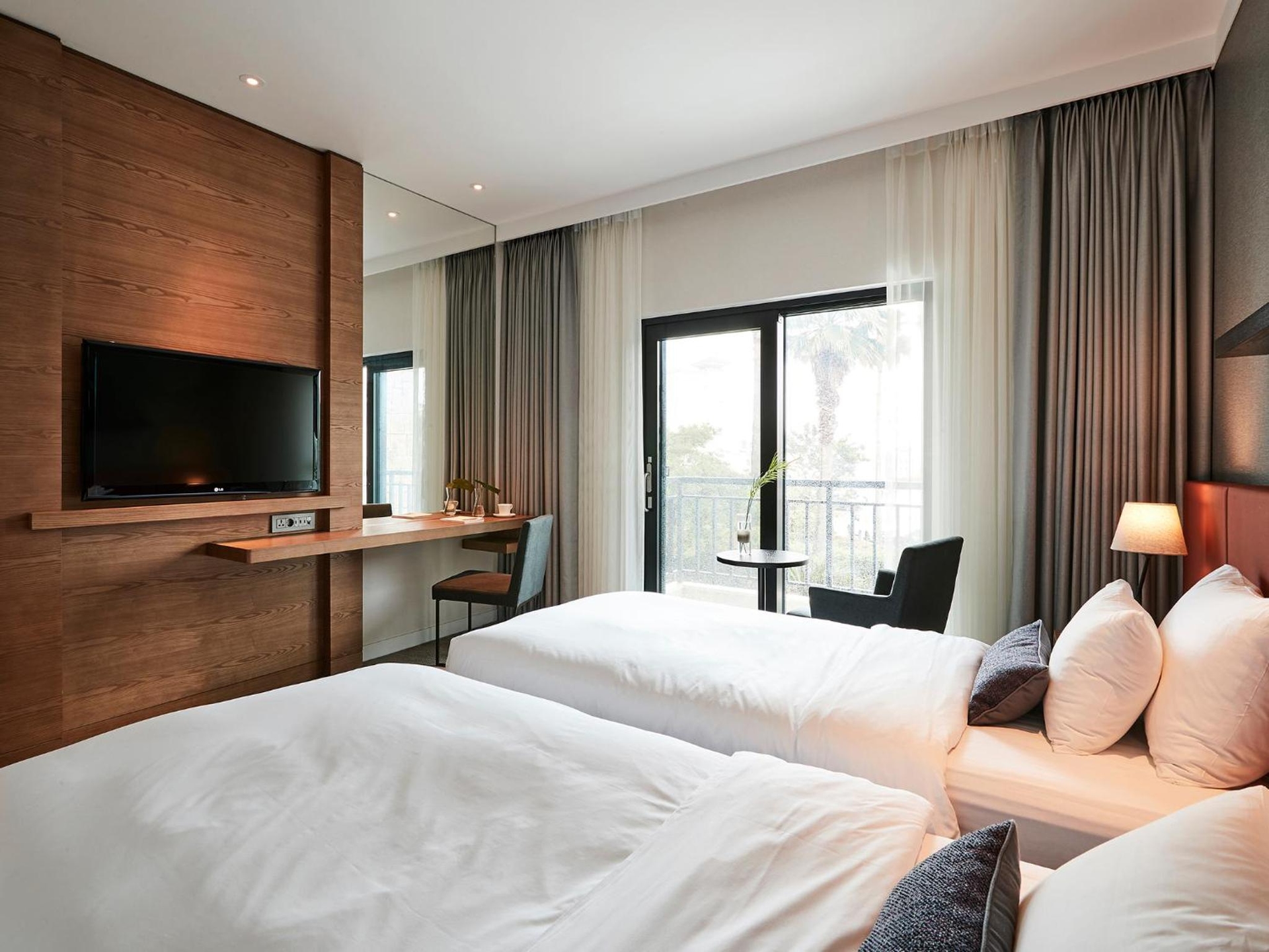 Foto de The Suites Hotel Jeju