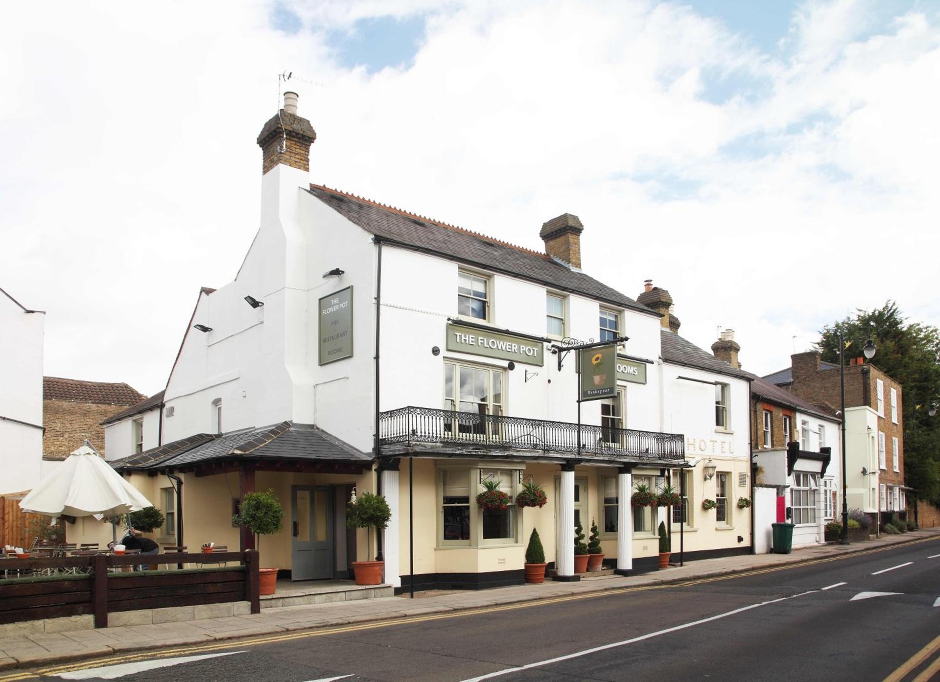 Flower Pot Hotel, Sunbury