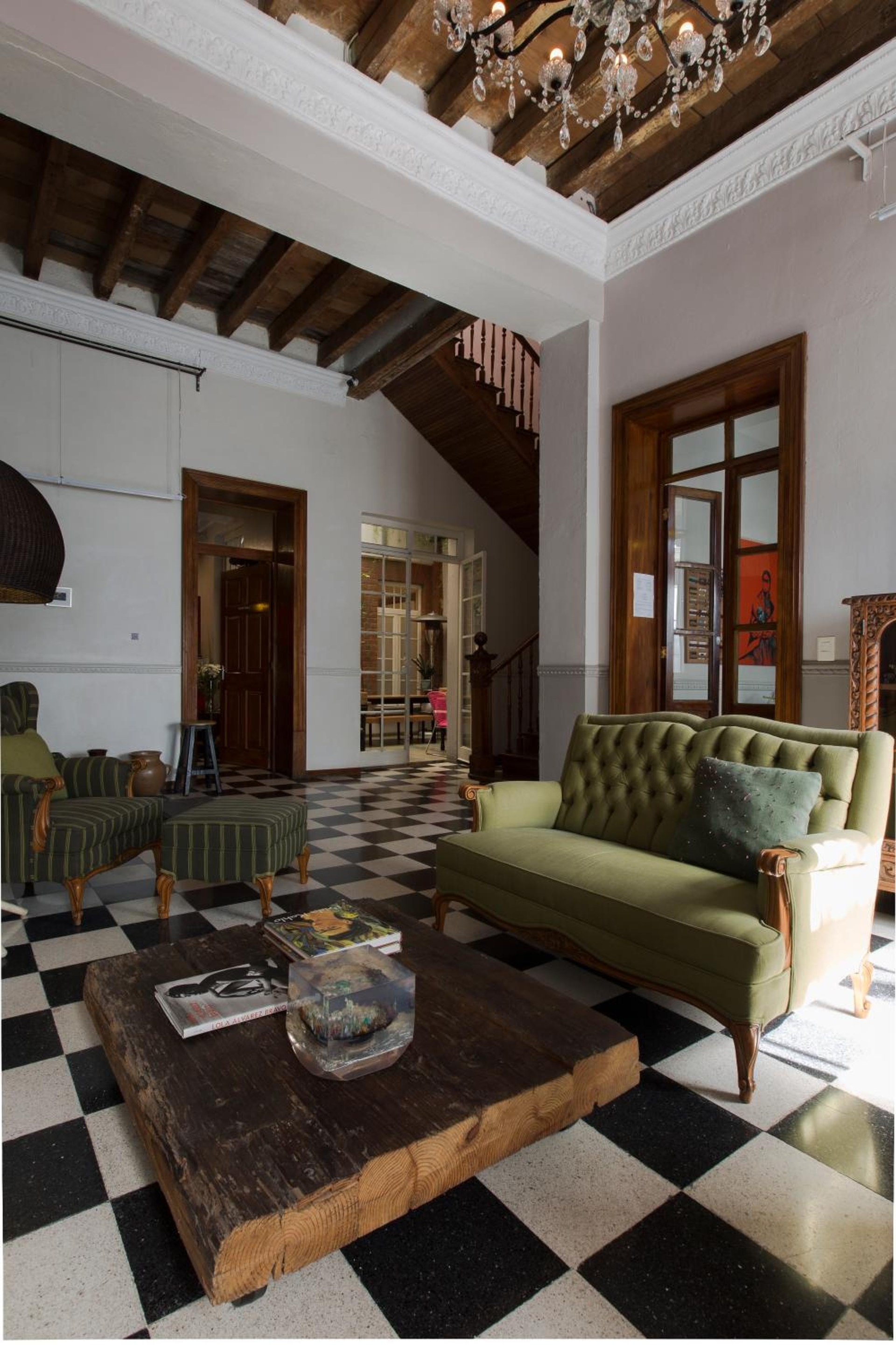 El Patio 77 B&B