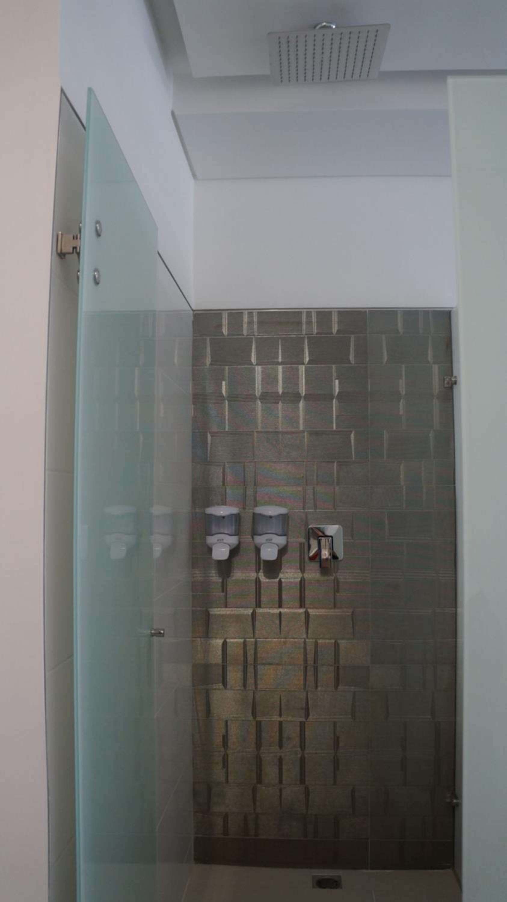 Obo Hotel, Laureles