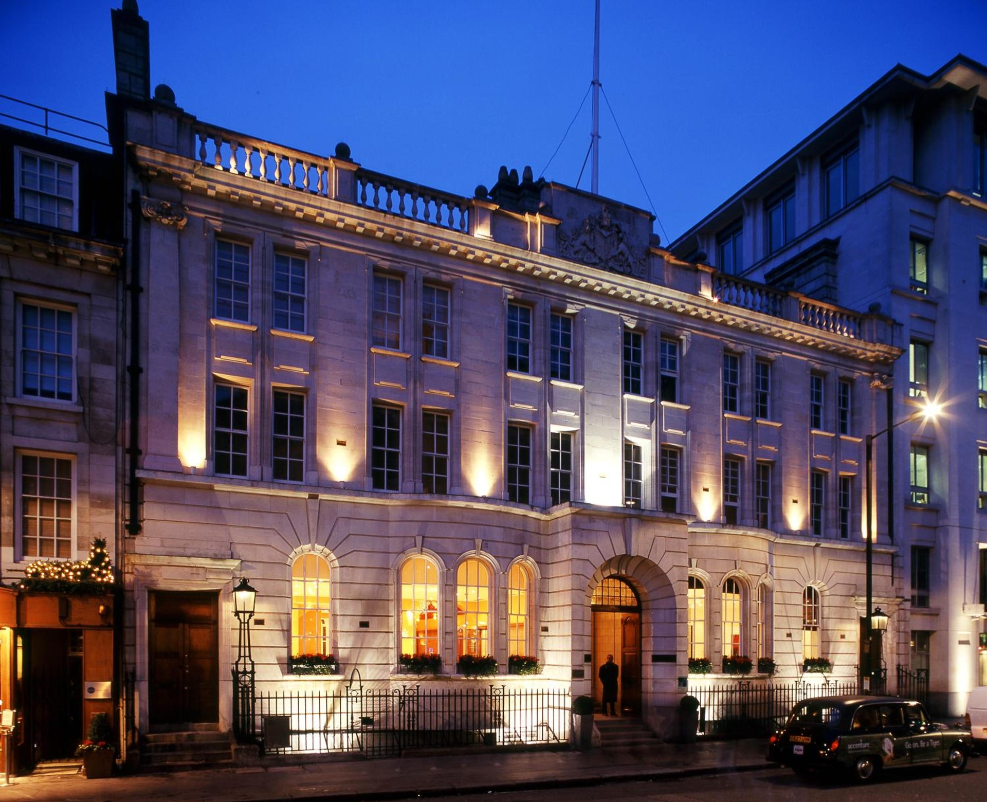 Courthouse Hotel London, London