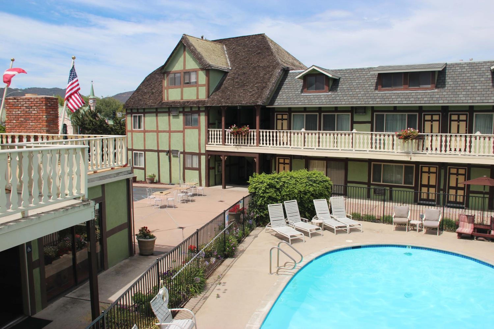 Svendsgaard's Lodge- Americas Best Value Inn & Suites, Solvang
