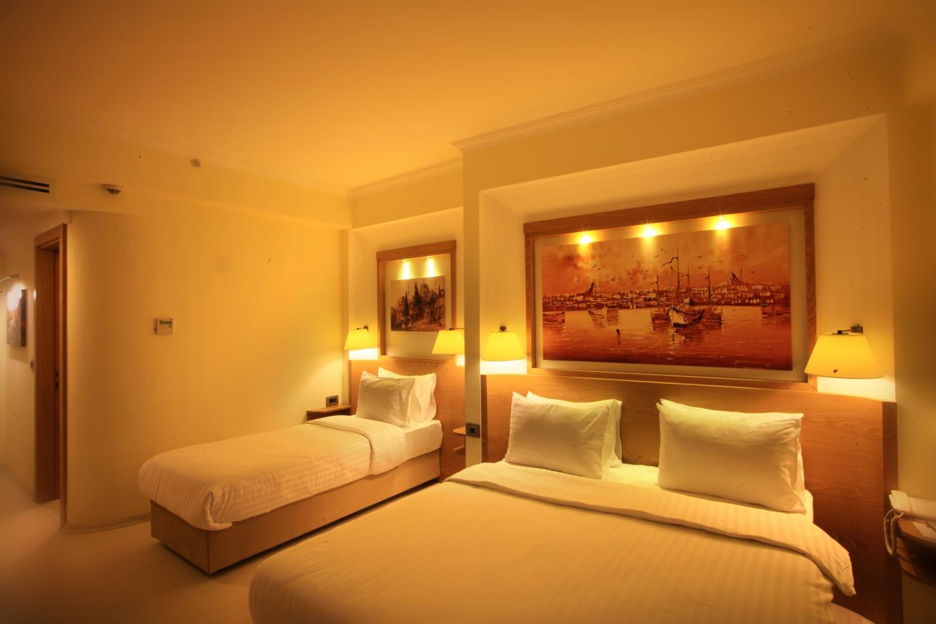 Foto de Beyoglu MLS Hotel