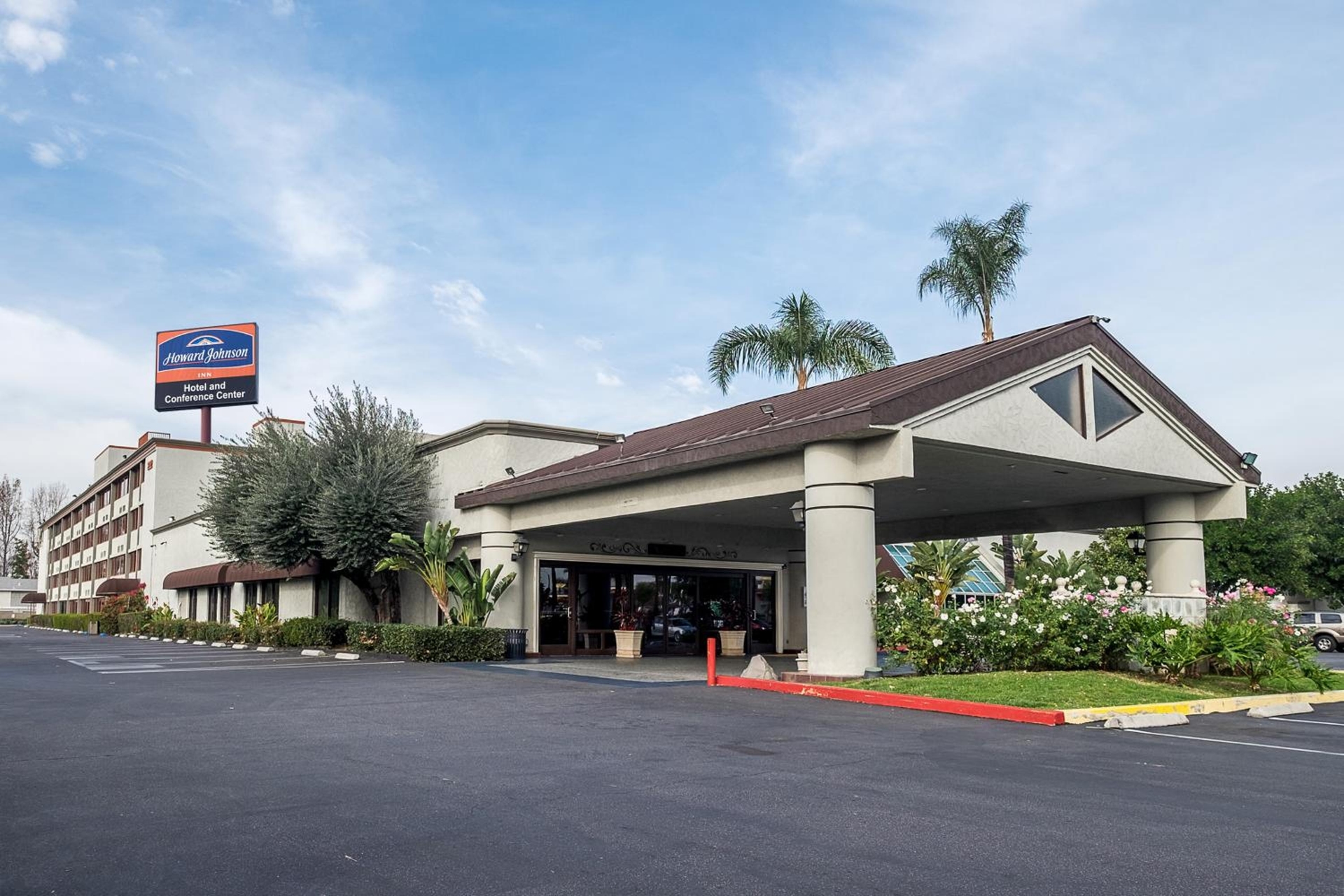 Howard Johnson by Wyndham Fullerton/Anaheim Conference Cntr, Fullerton