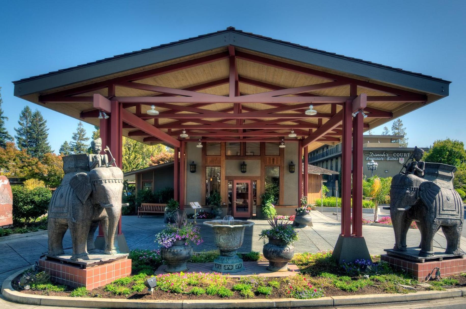 Dinah's Garden Hotel, Palo Alto
