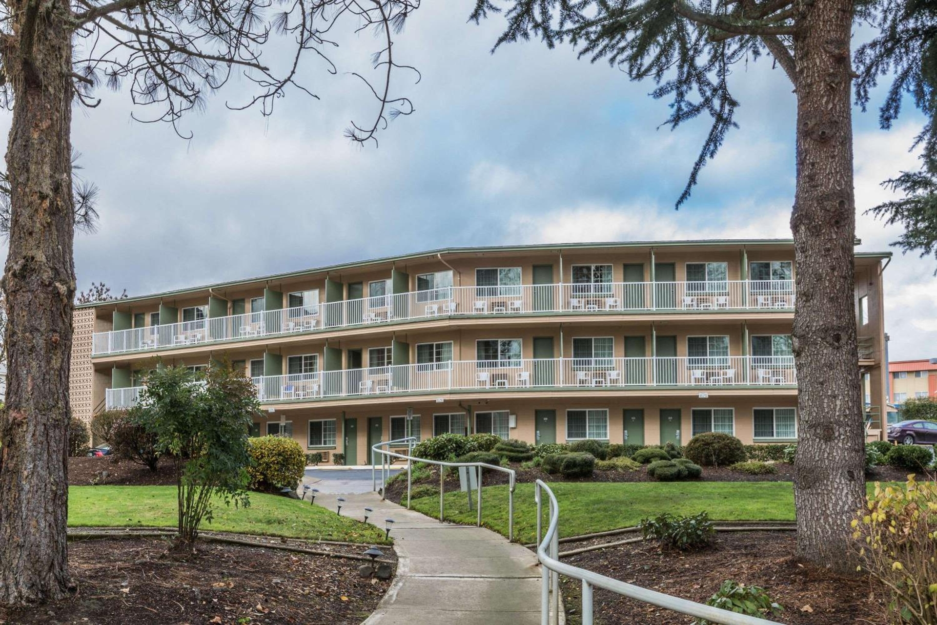 Riverfront Inn Roseburg, Roseburg