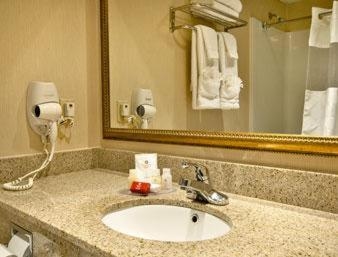 Foto de Ramada by Wyndham East Orange
