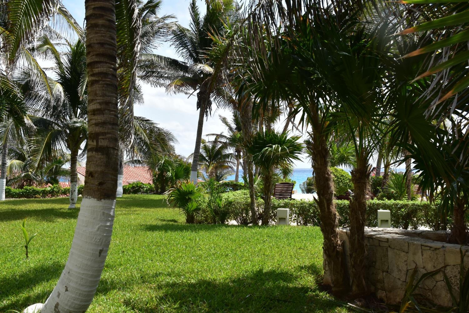 Foto de Solymar Condo Beach Resort by Casago