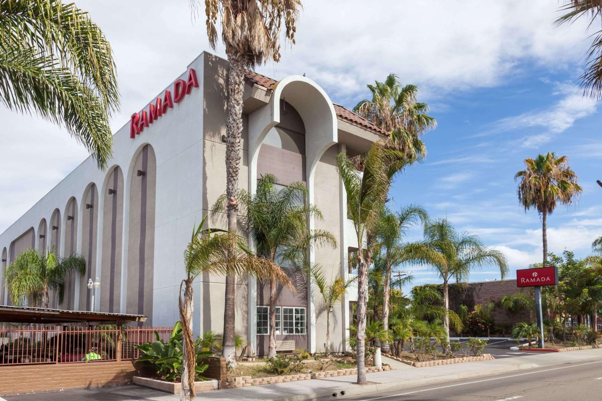 Ramada by Wyndham Oceanside, Oceanside