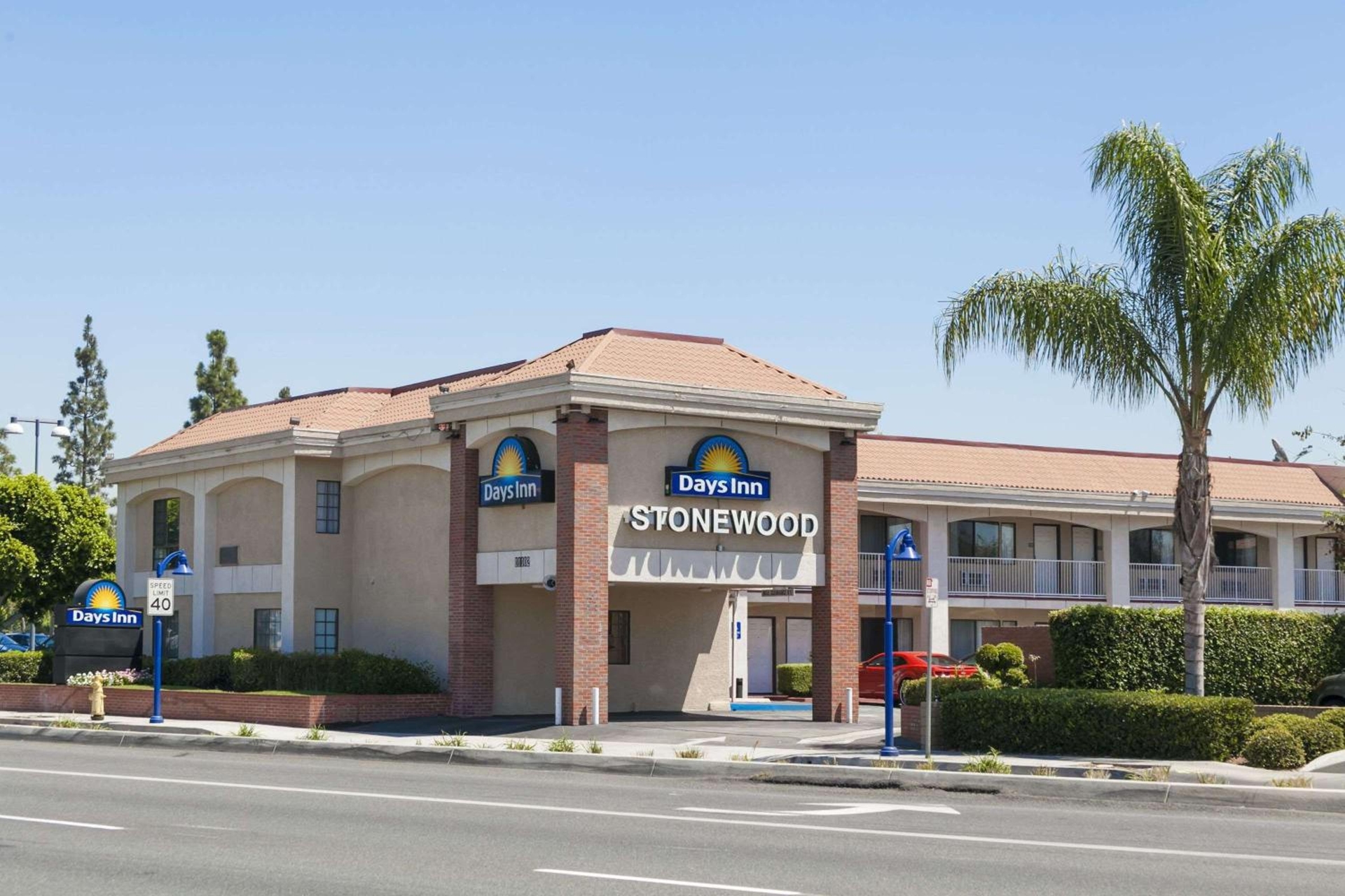 Days Inn by Wyndham Downey, Downey