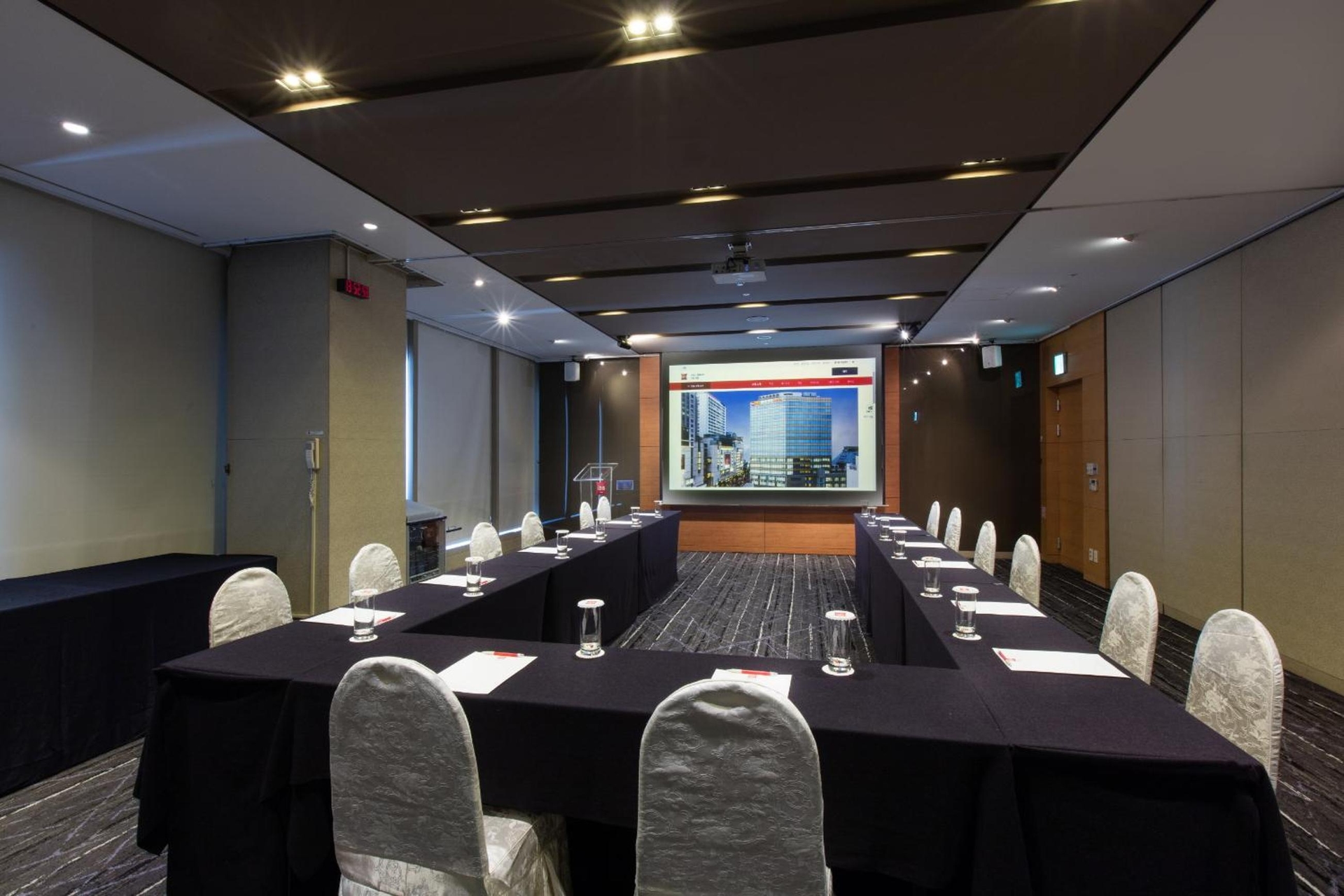 Foto de Ibis Ambassador Myeongdong