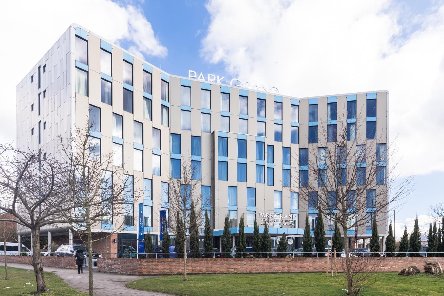 Park Grand Heathrow, Hounslow
