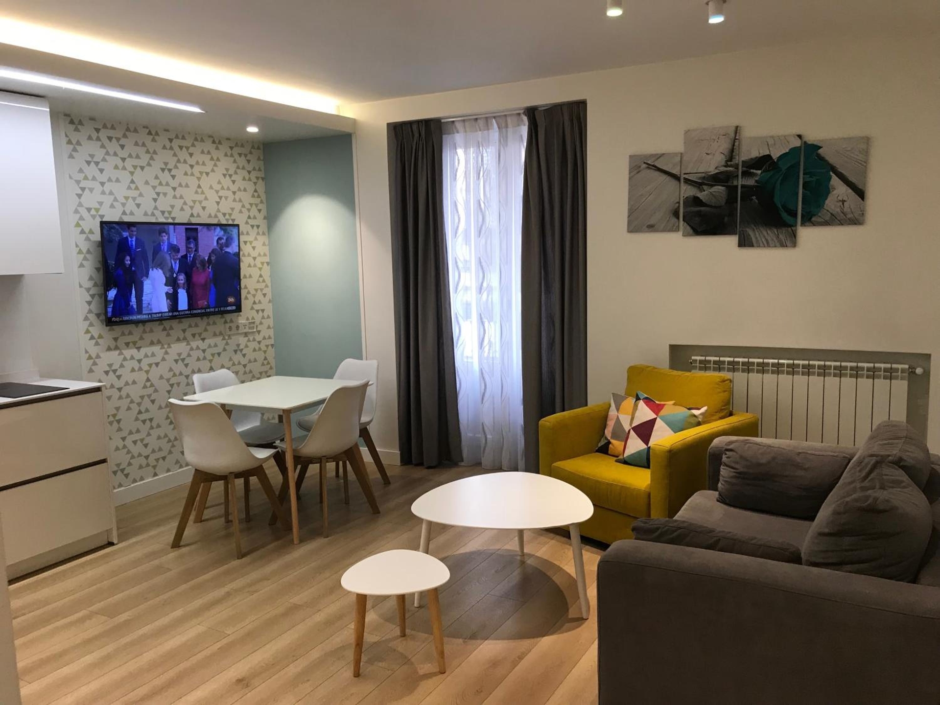 Apartamentos Apolo, Madrid