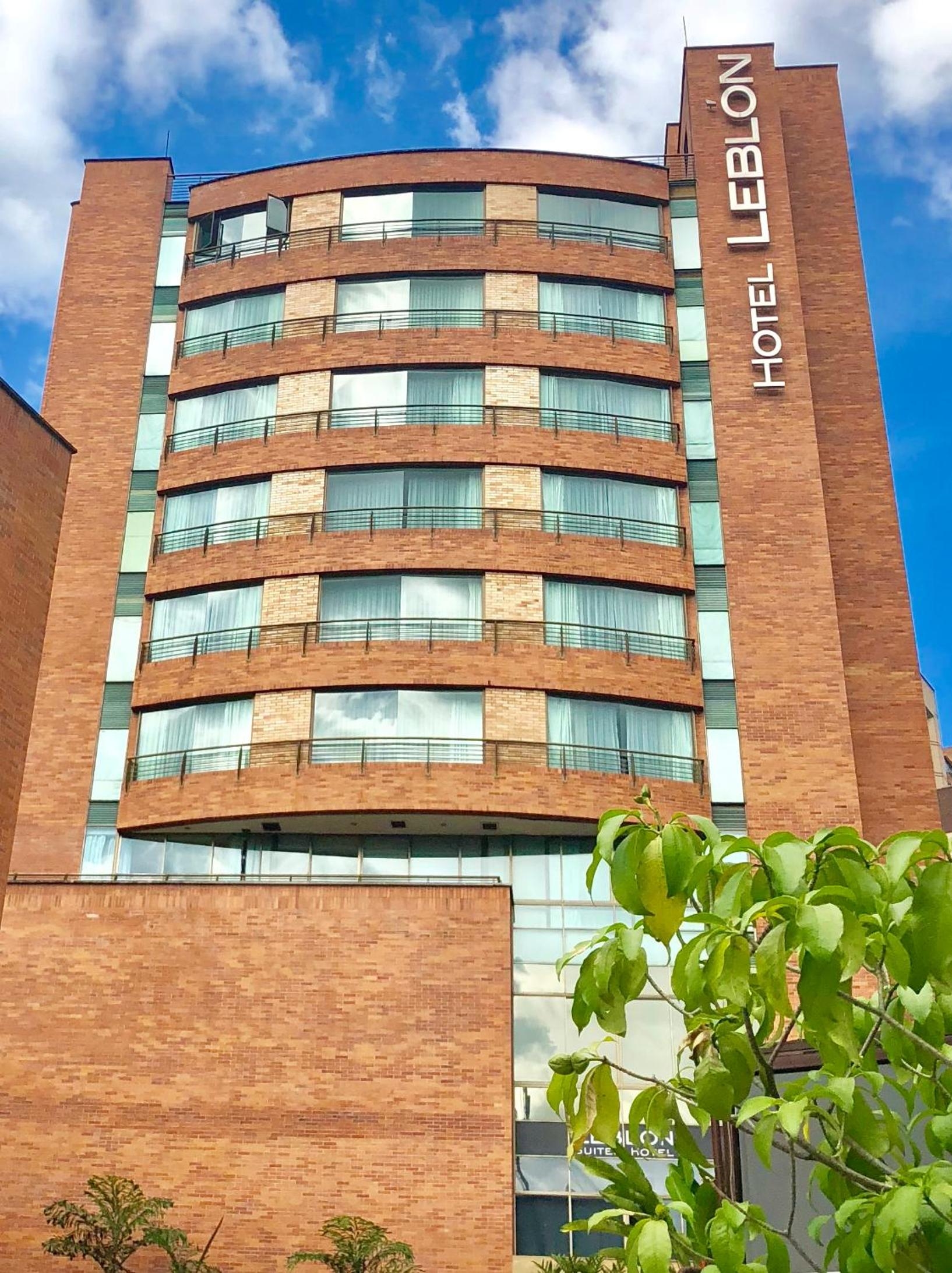 Leblon Suites Hotel Milla de Oro, Poblado
