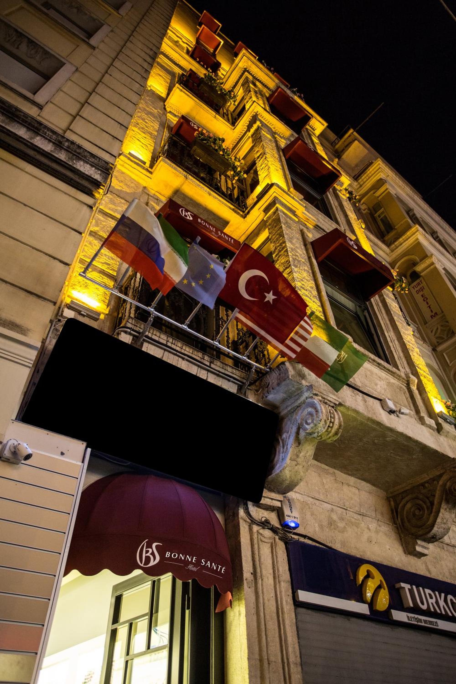 Bonne Sante Hotel