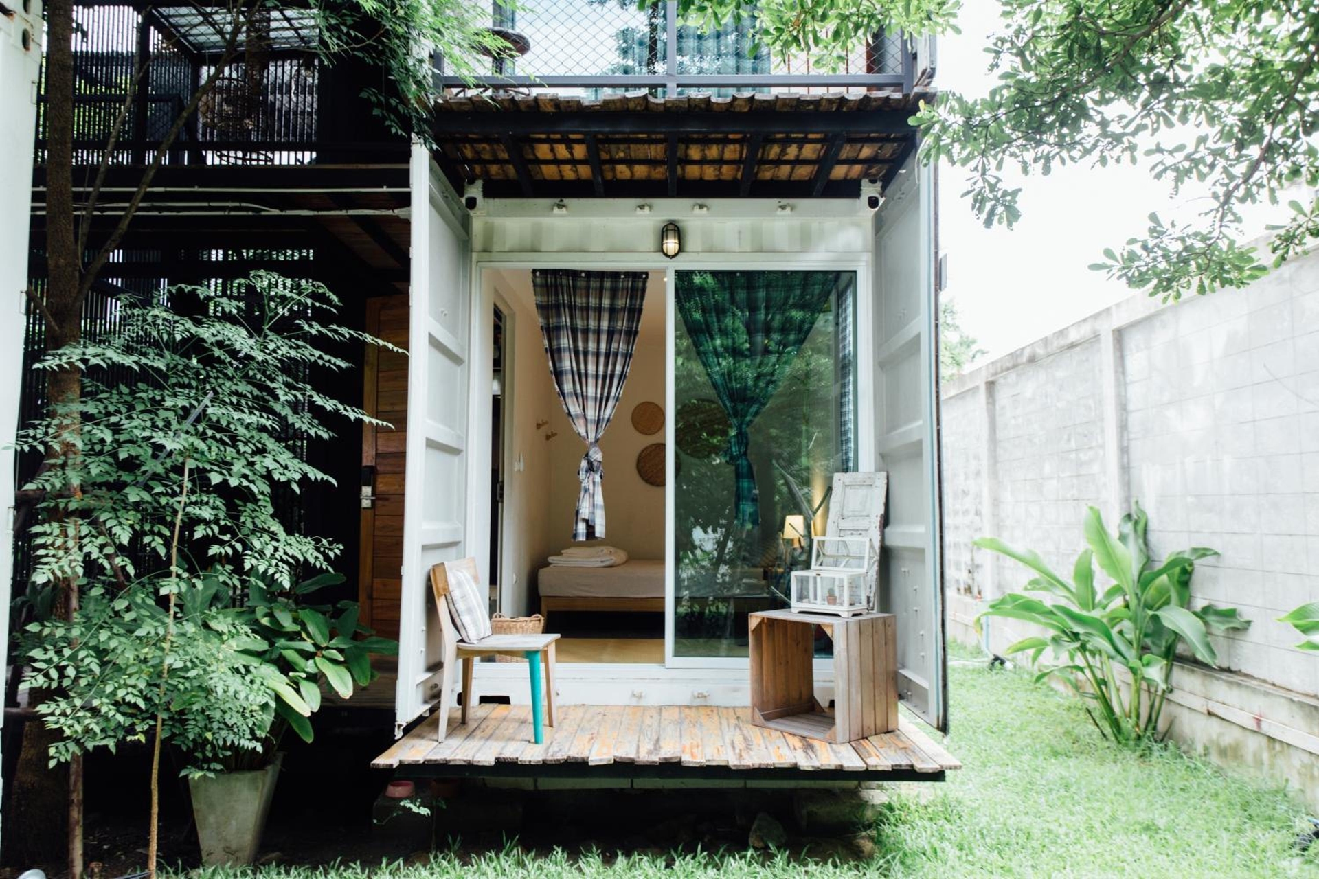 Foto de The Yard Bangkok Hostel