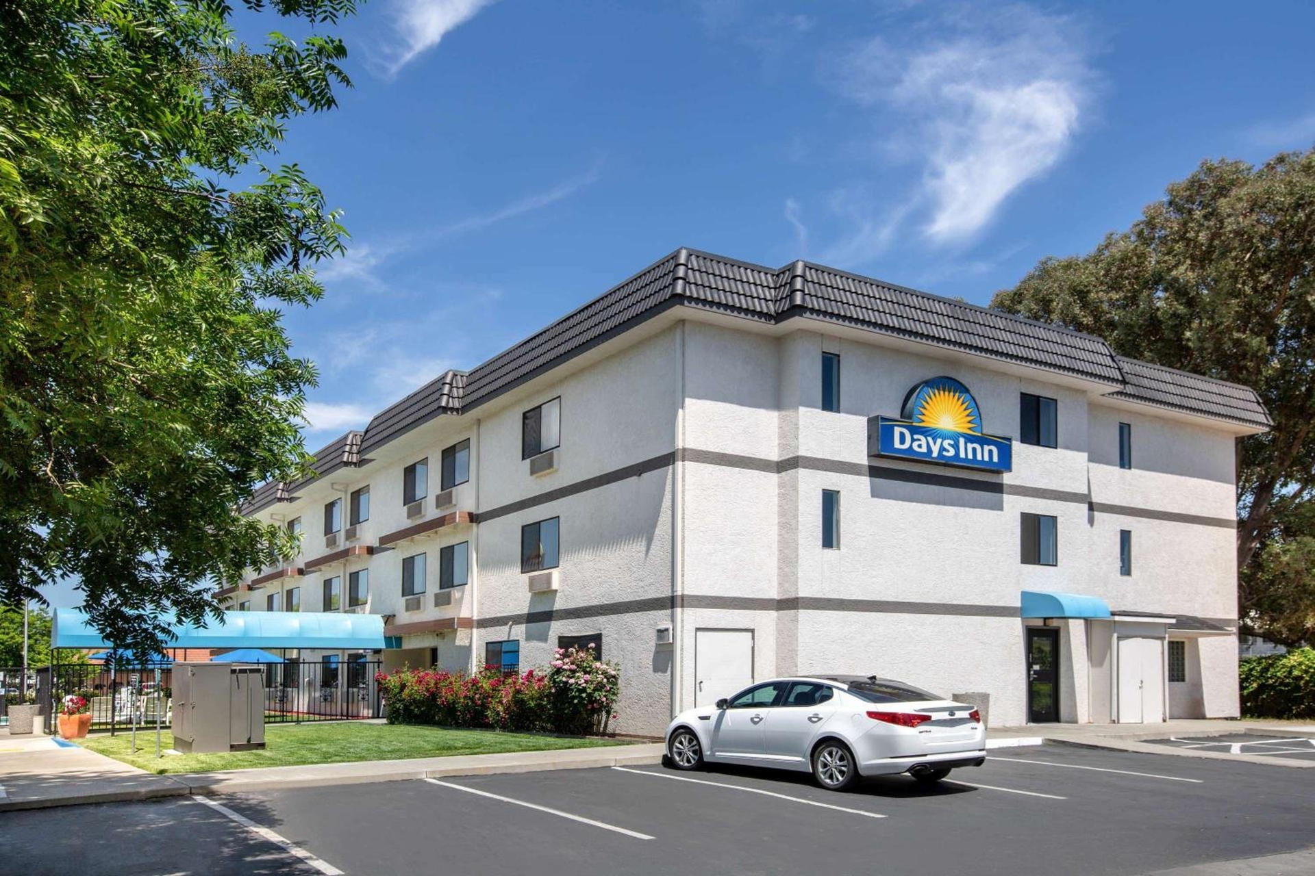 Days Inn by Wyndham Woodland, Woodland