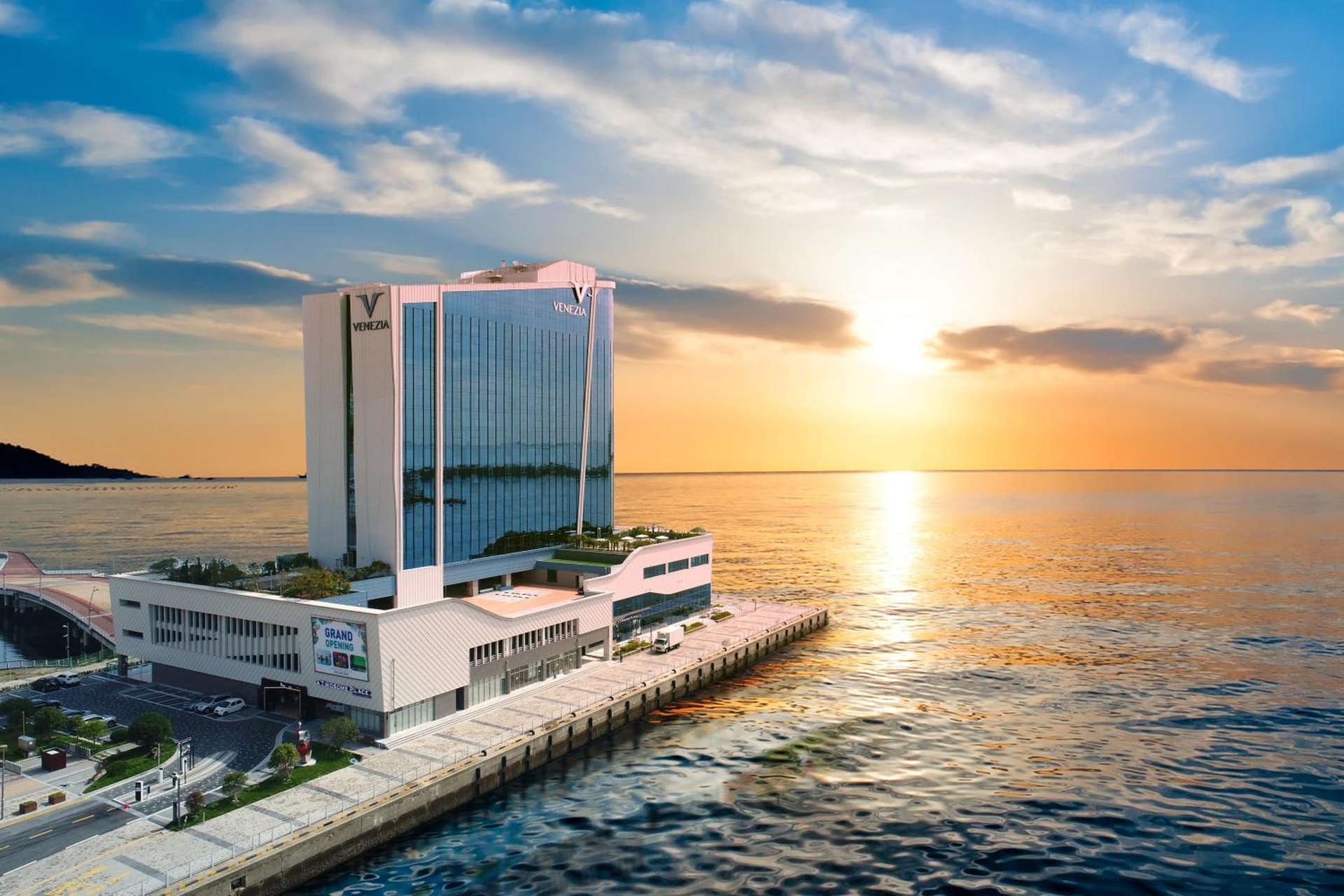 Venezia Hotel and Suite