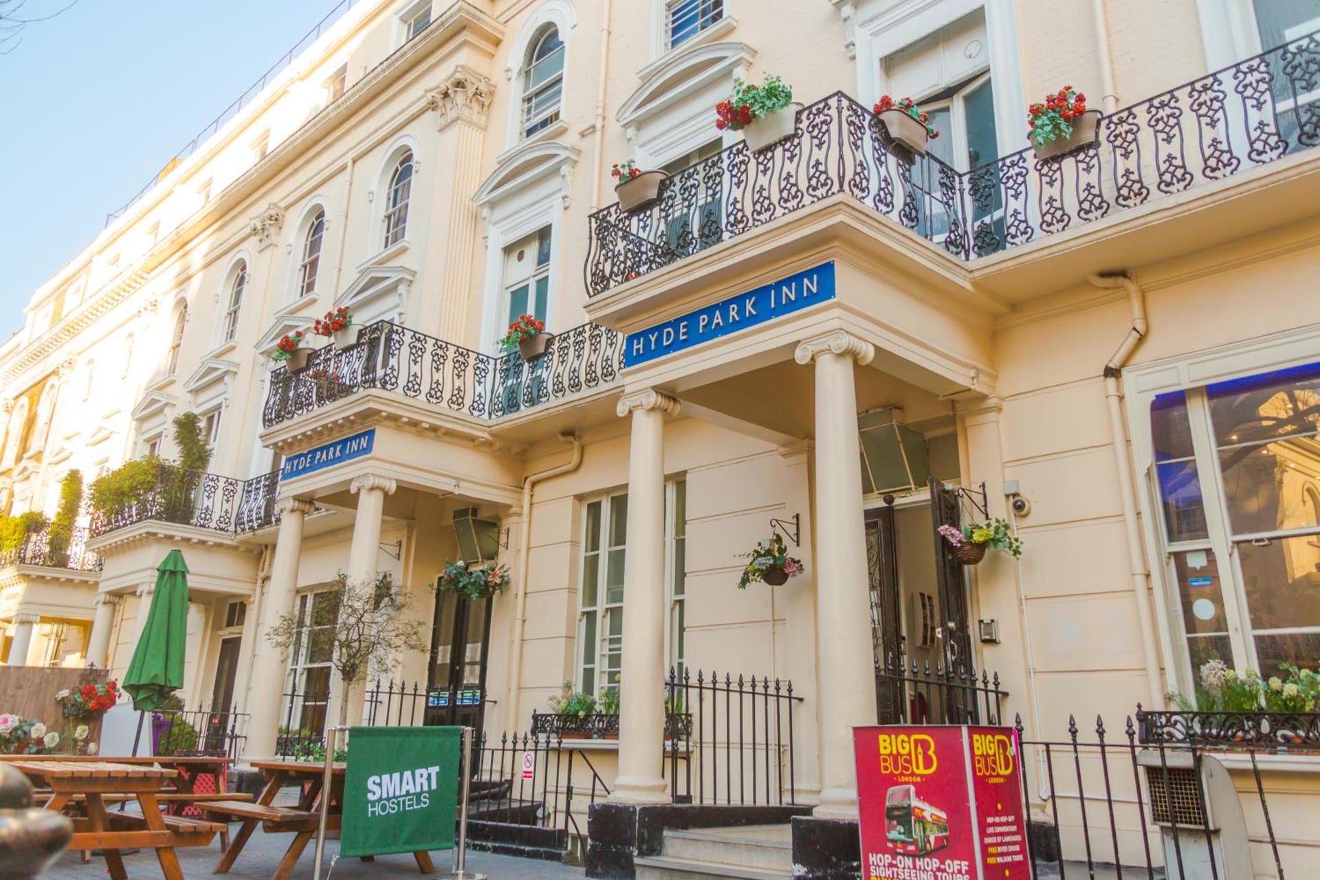 Smart Hyde Park Inn, London