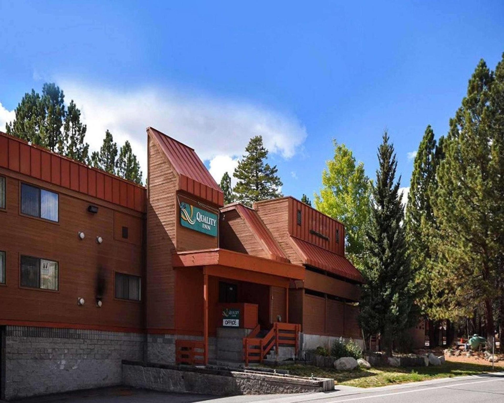 Quality Inn near Mammoth Mountain Ski Resort, Mammoth Lakes