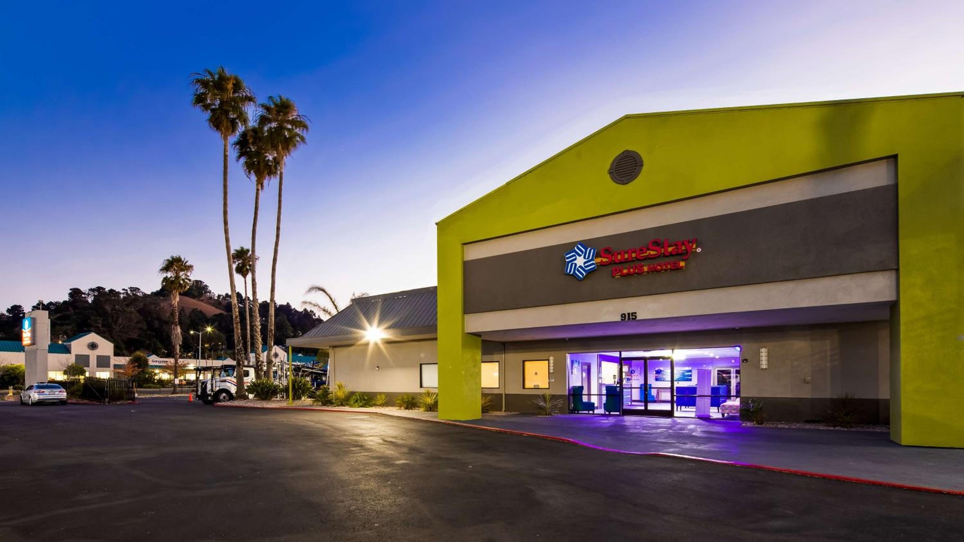 SureStay Plus Hotel by Best Western Point Richmond, Richmond