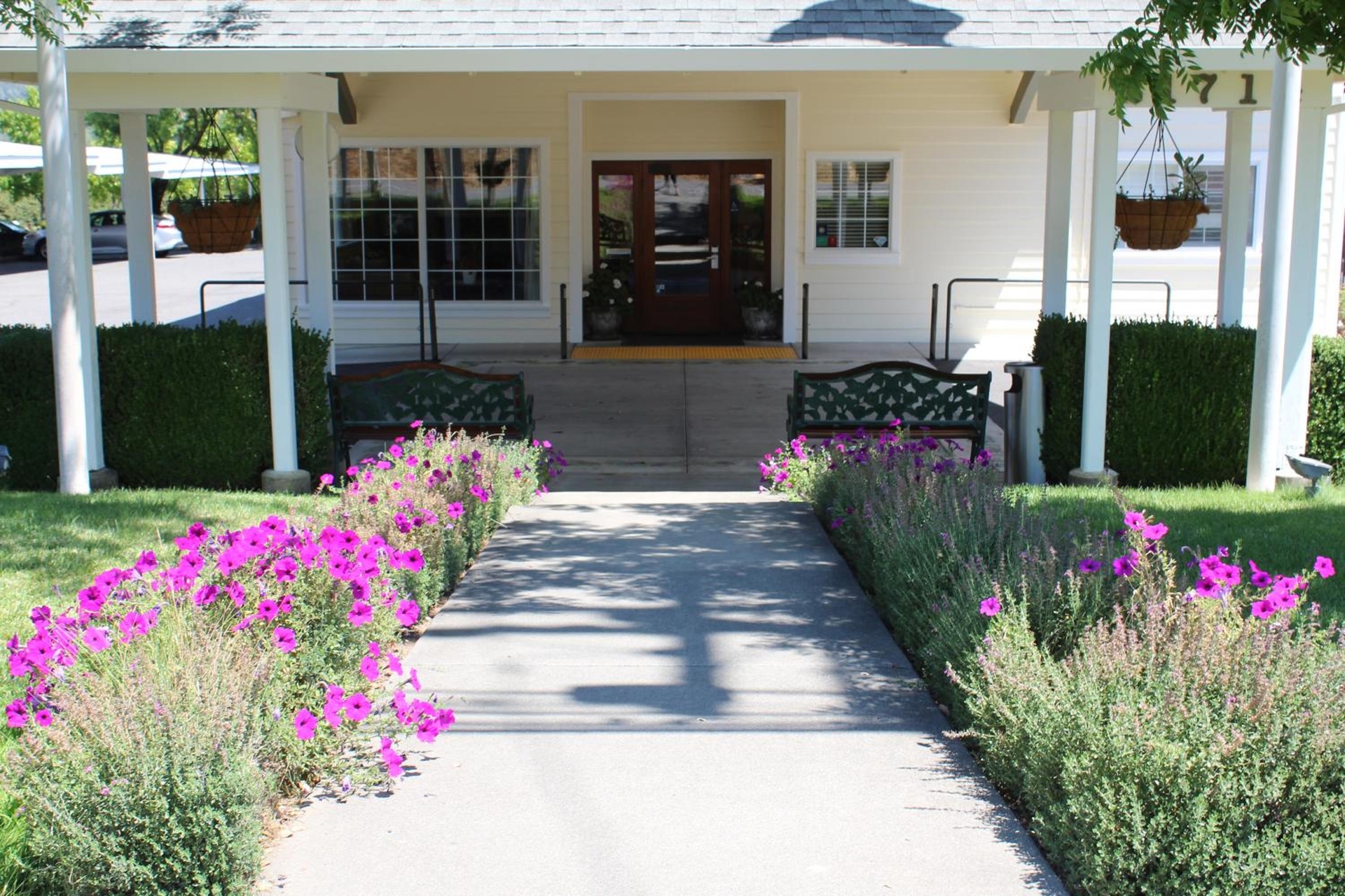 Geyserville Inn, Geyserville