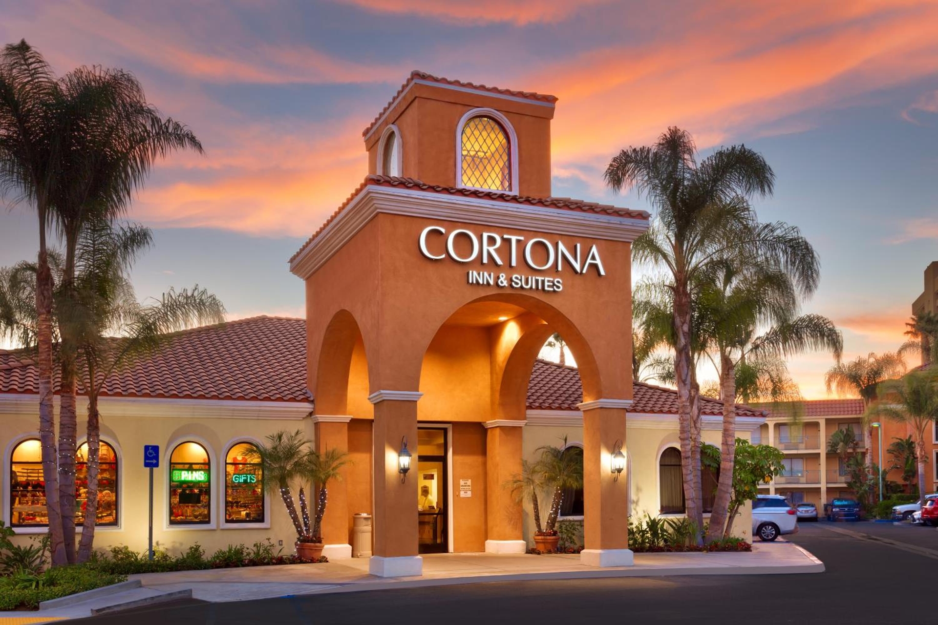Cortona Inn and Suites Anaheim Resort, Anaheim