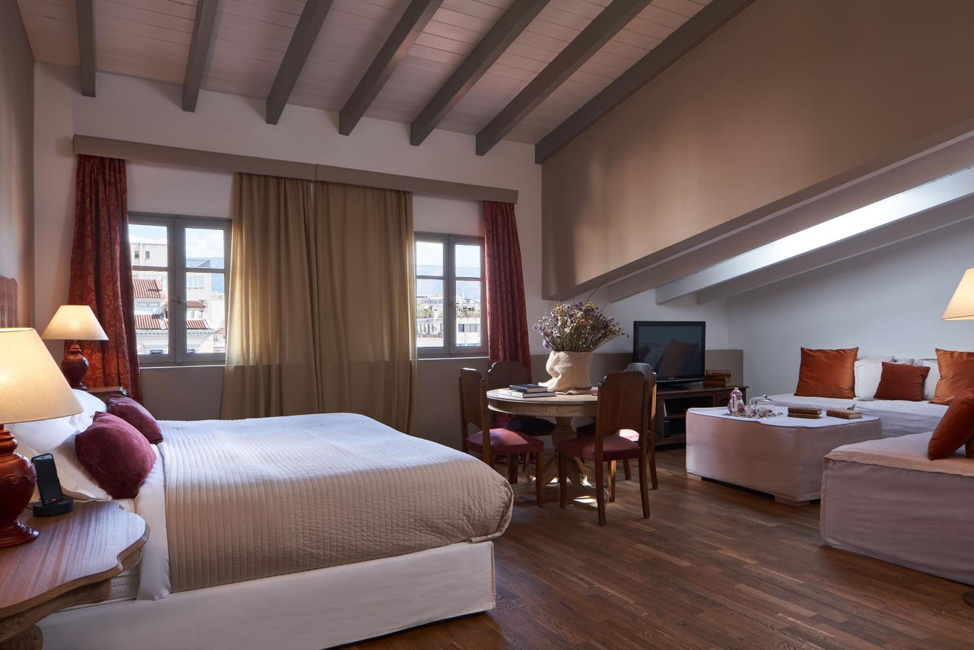Foto de Emporikon Athens Hotel