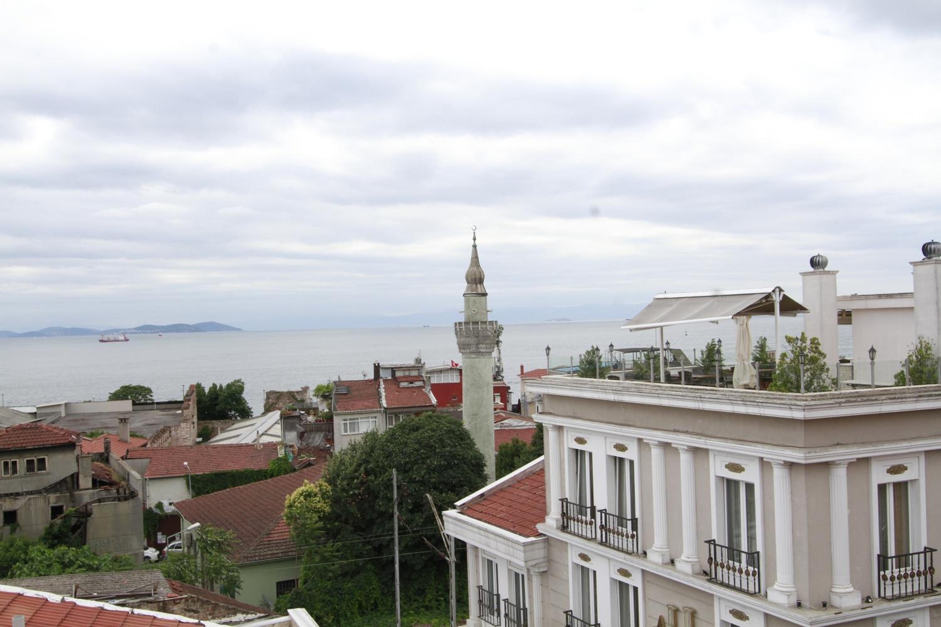 Agora Boutique Hotel & Bistro