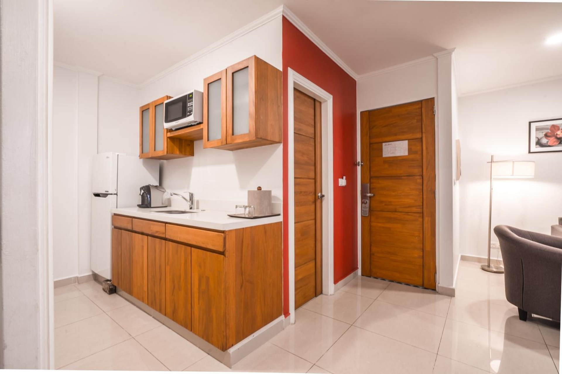 Foto de Majestic City Suites & Beach Hotel