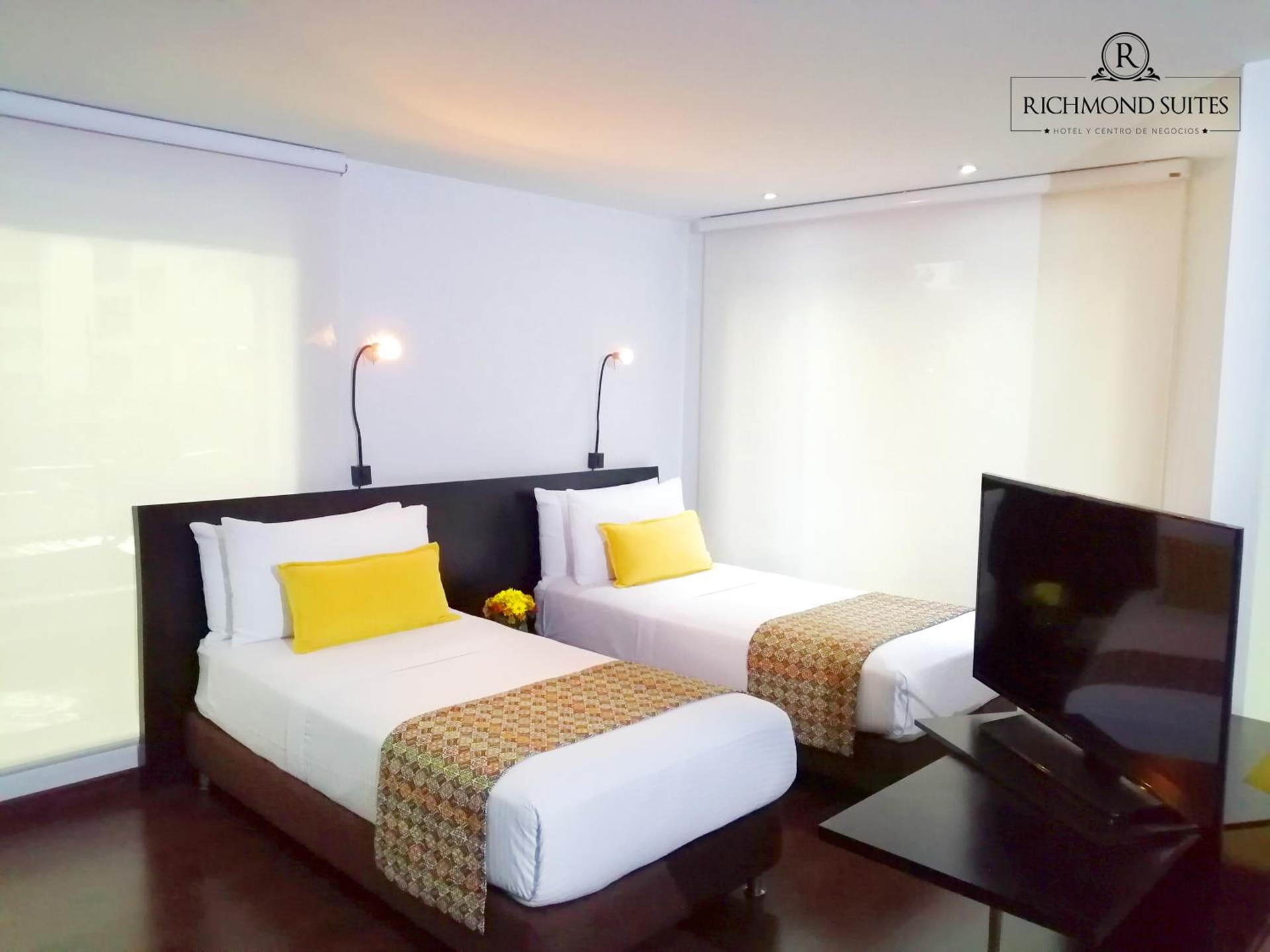 Foto de Richmond Suites Hotel
