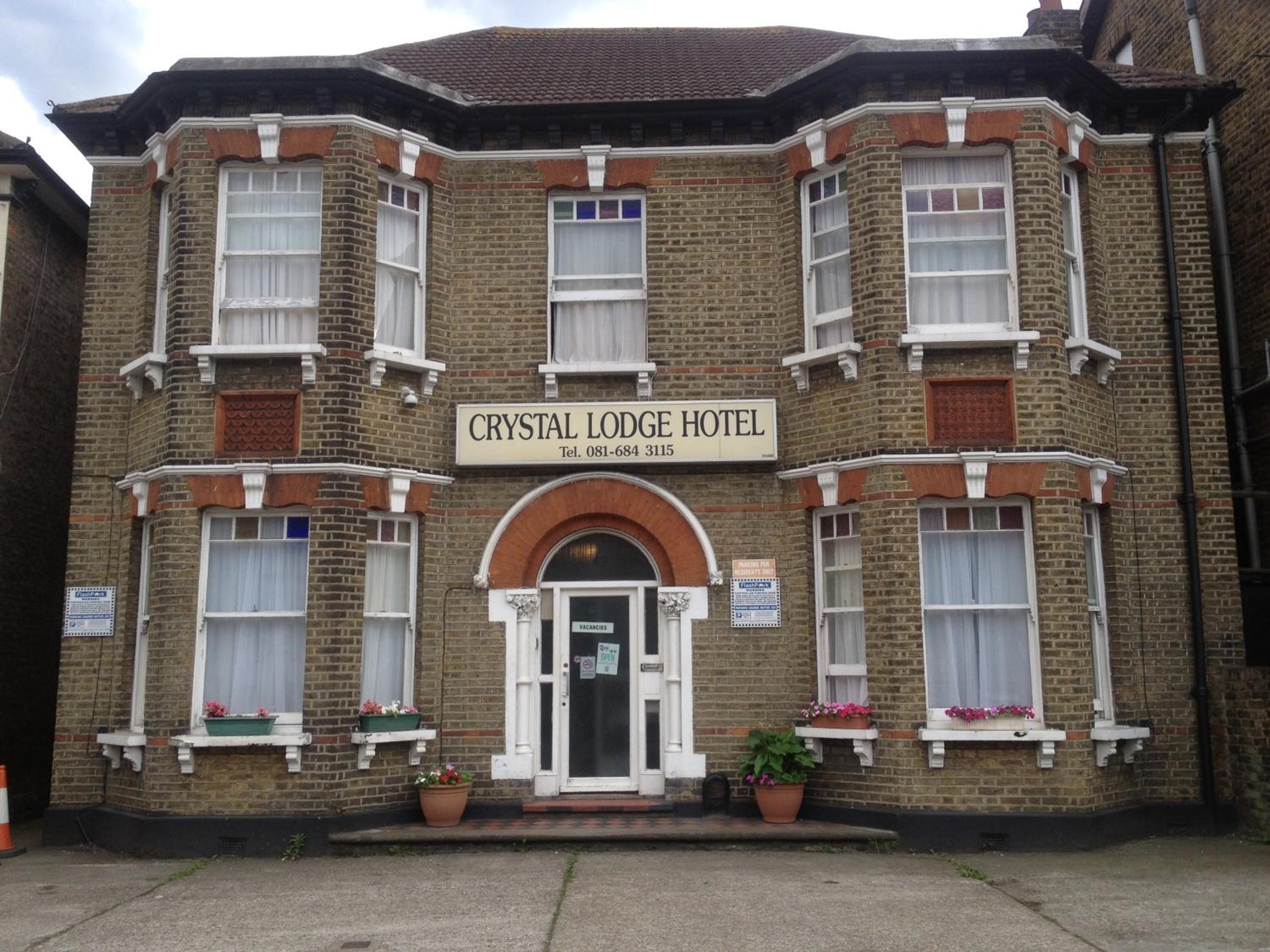 The Crystal Lodge Hotel, Croydon