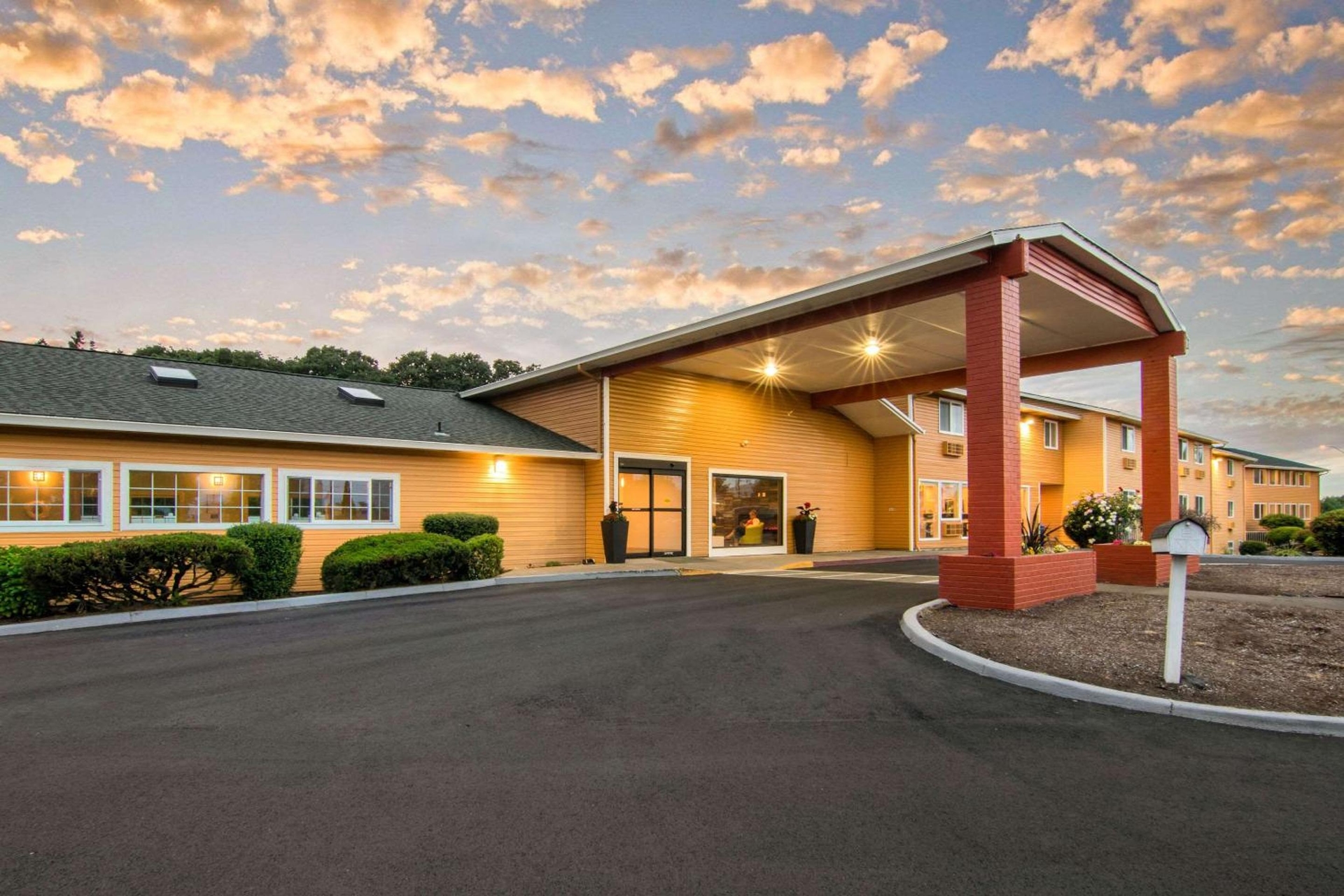 Quality Inn & Suites Albany Corvallis, Albany