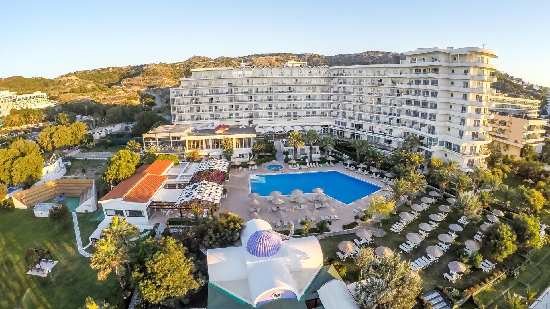 Pegasos Deluxe Beach Hotel