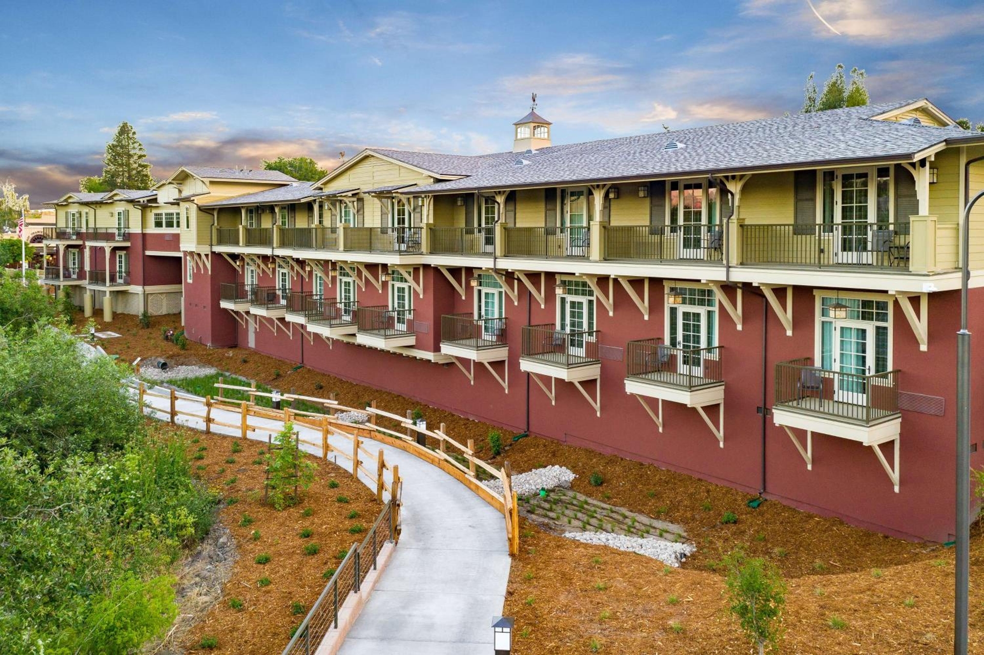 The Agrarian Hotel; Best Western Signature Collection, Arroyo Grande