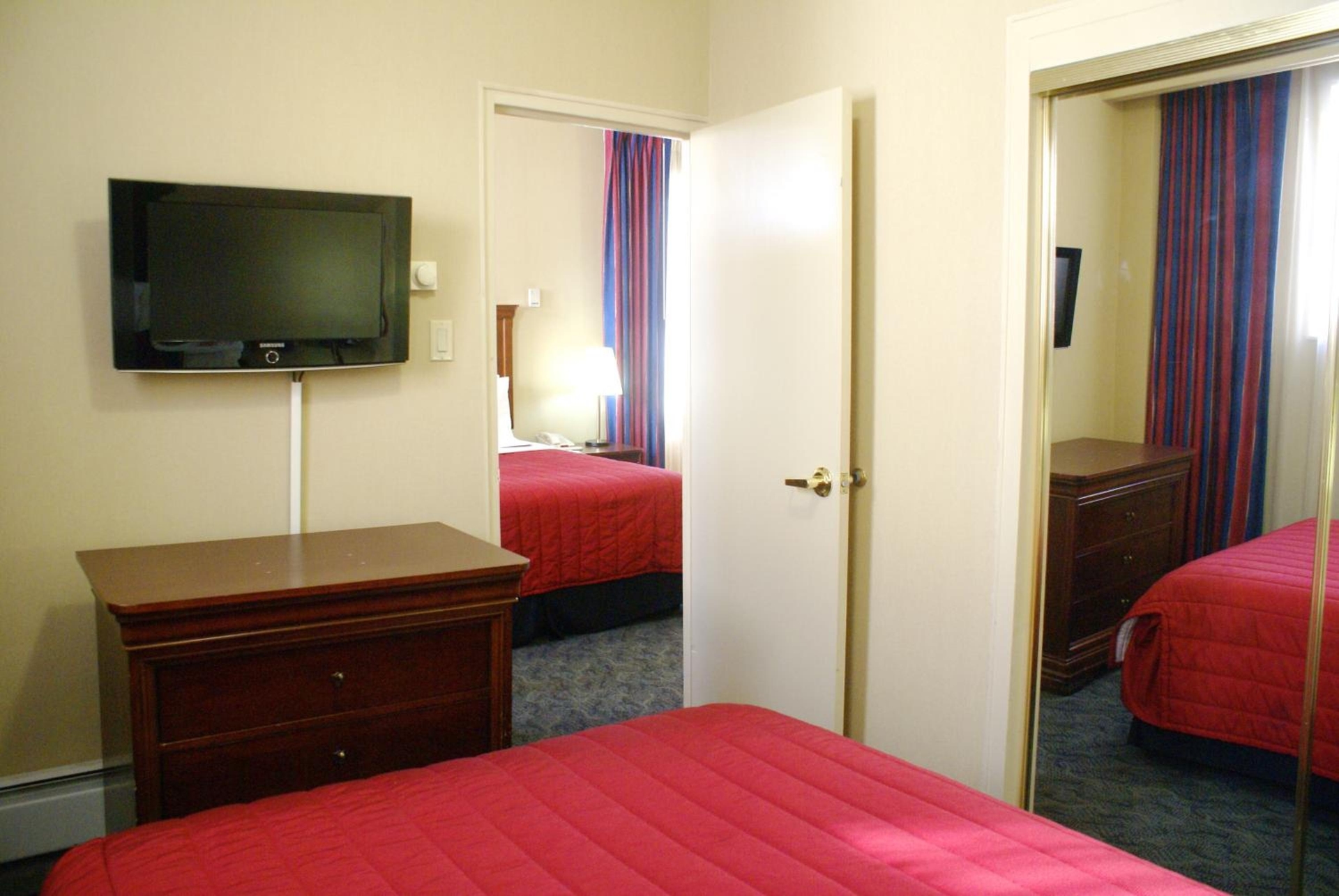 Foto de Ramada by Wyndham Jersey City