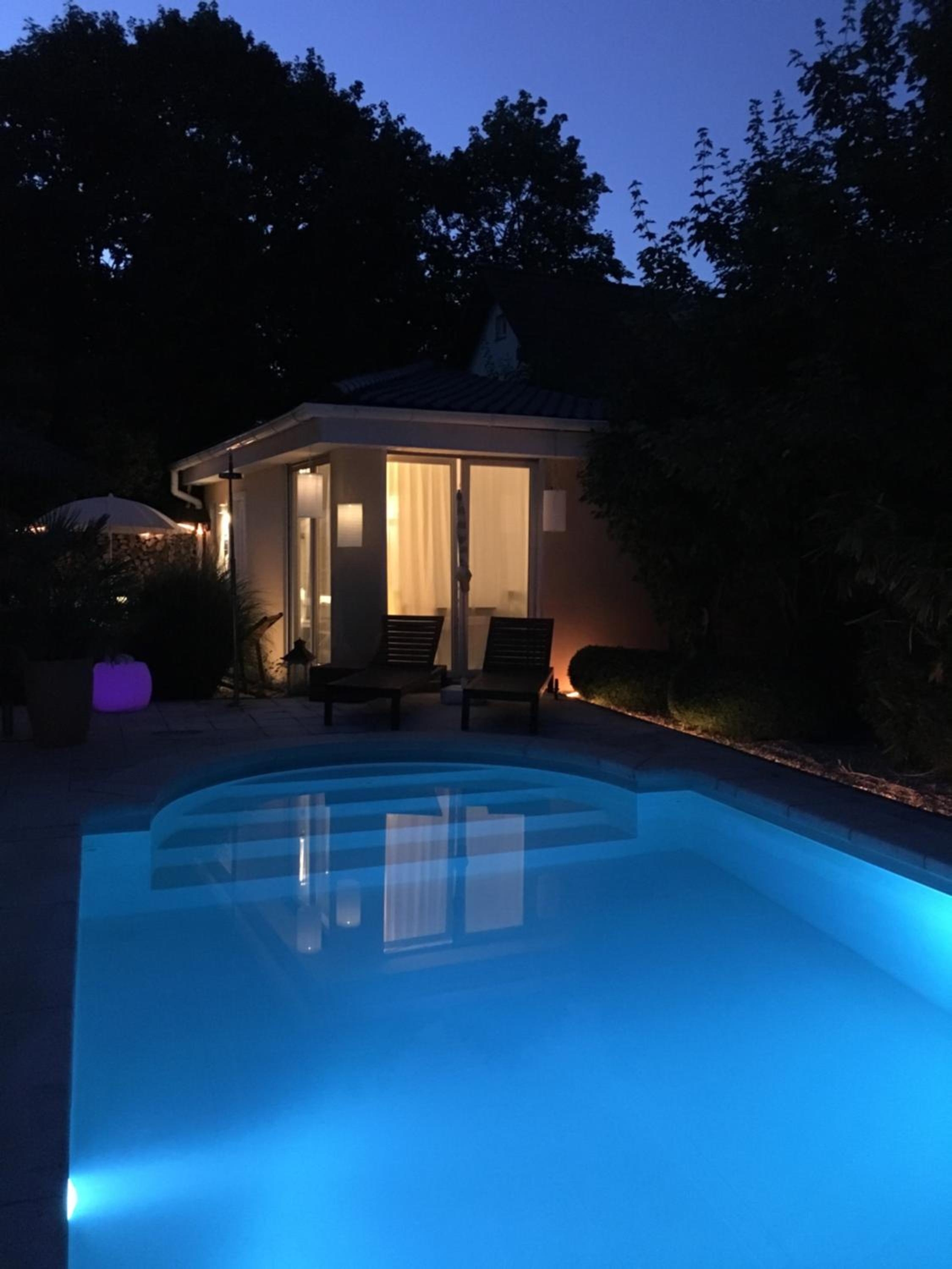 Foto de Apartment TinyHouse mit Pool, Outdoor Whirlpool und Garten